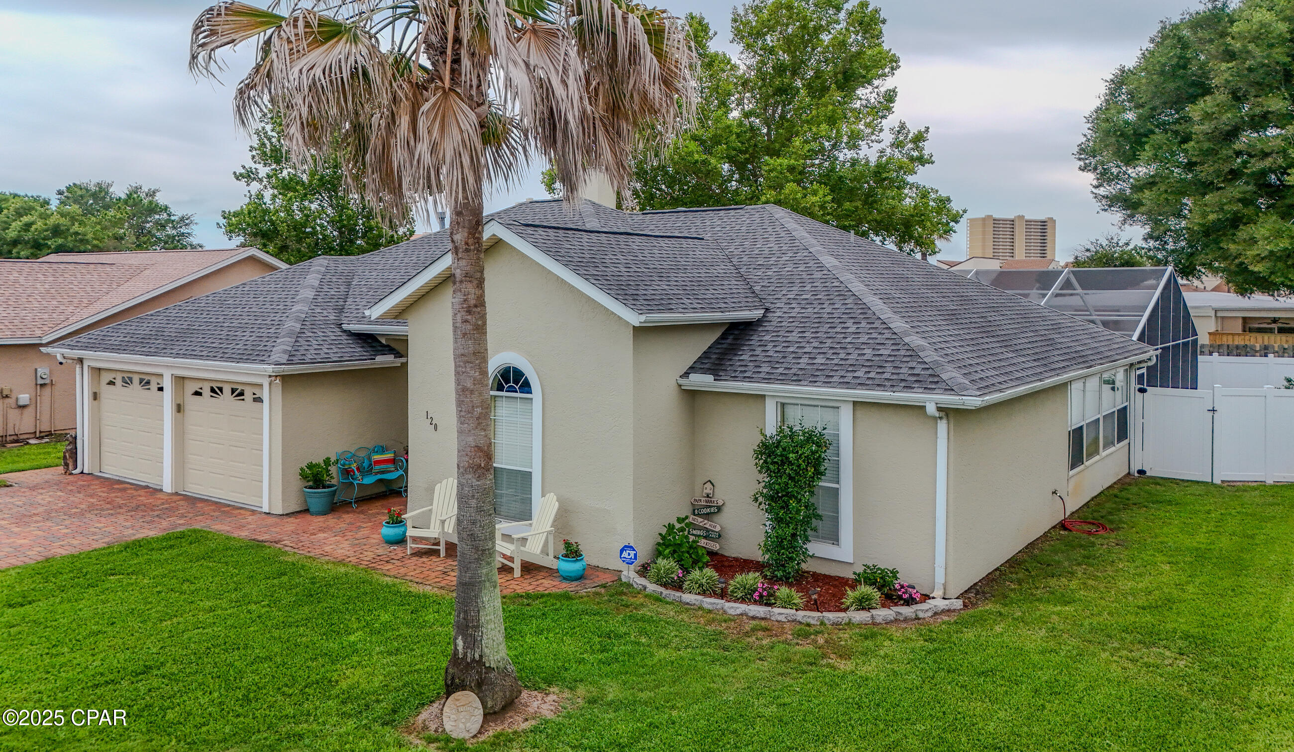 Summer Breeze - Residential