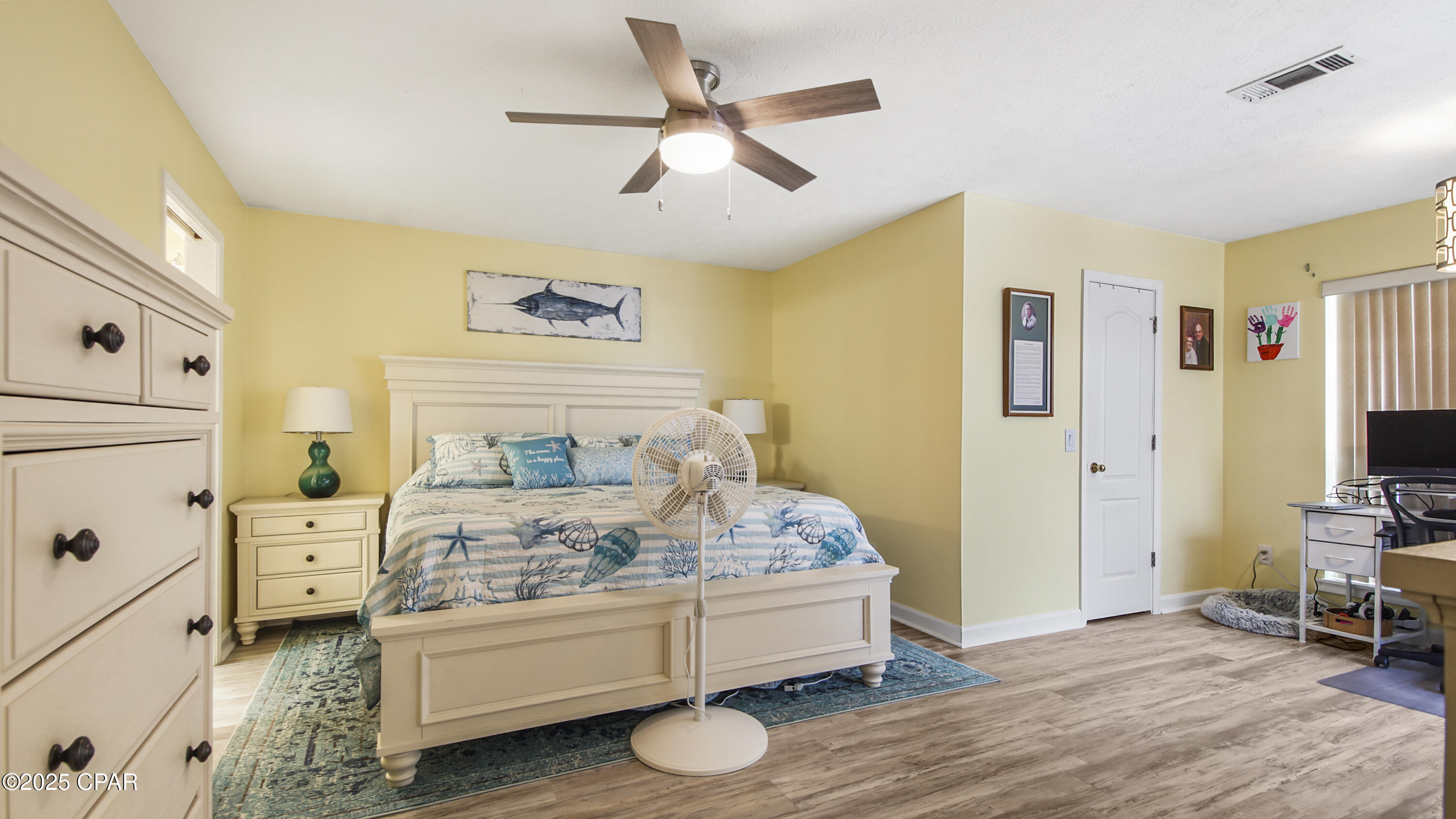 Summer Breeze - Residential