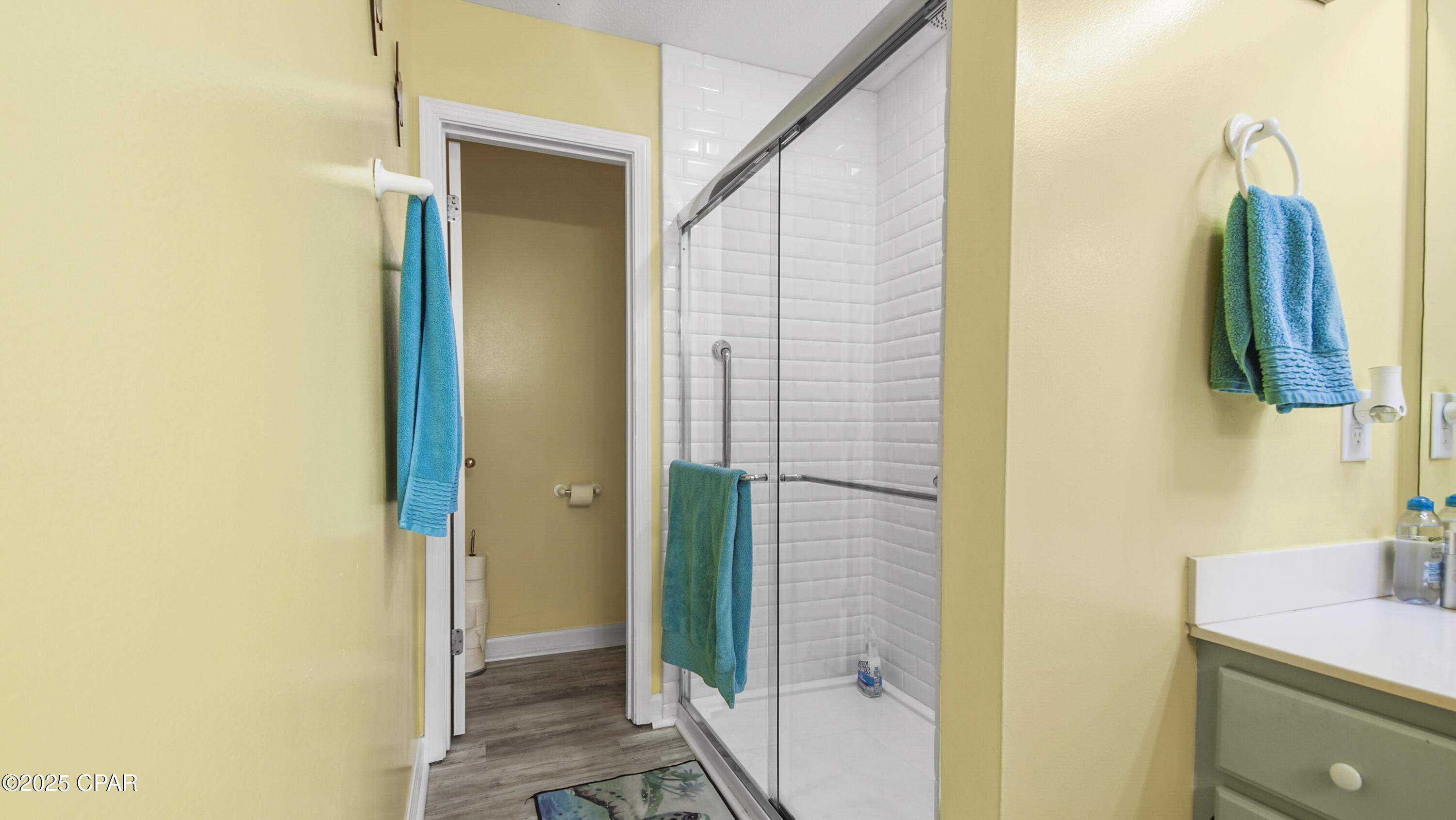 Summer Breeze - Residential