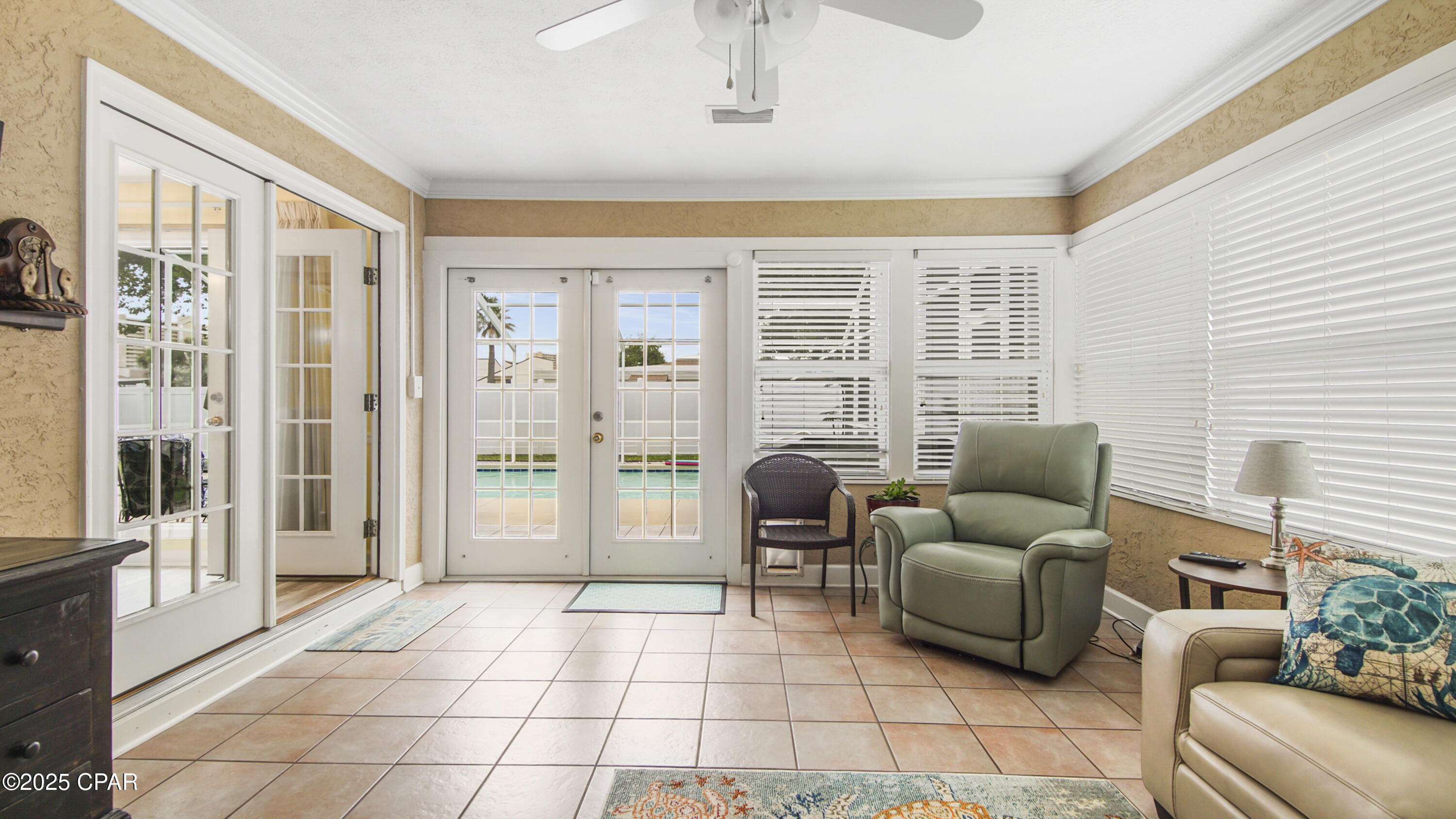 Summer Breeze - Residential