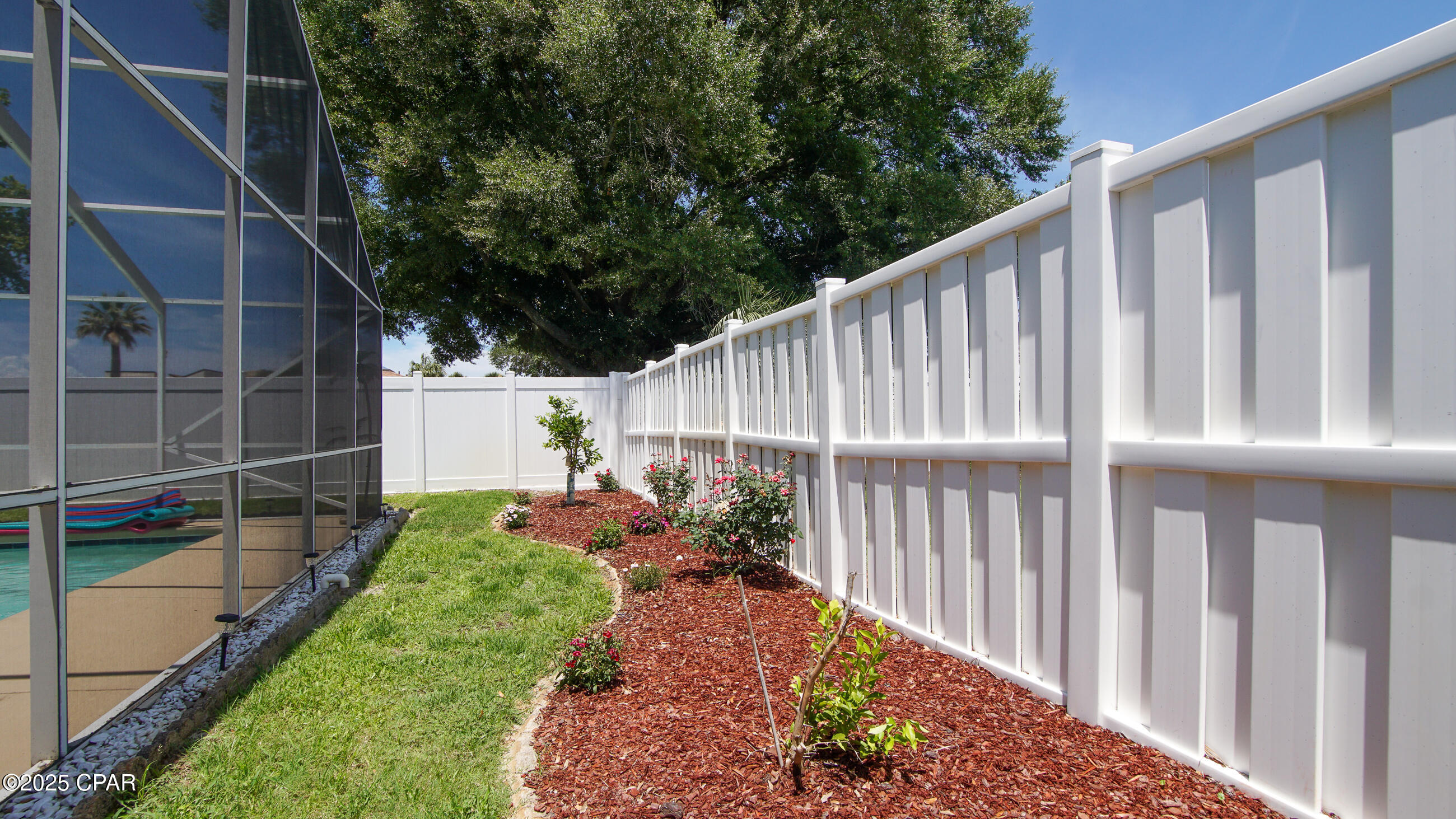 Summer Breeze - Residential