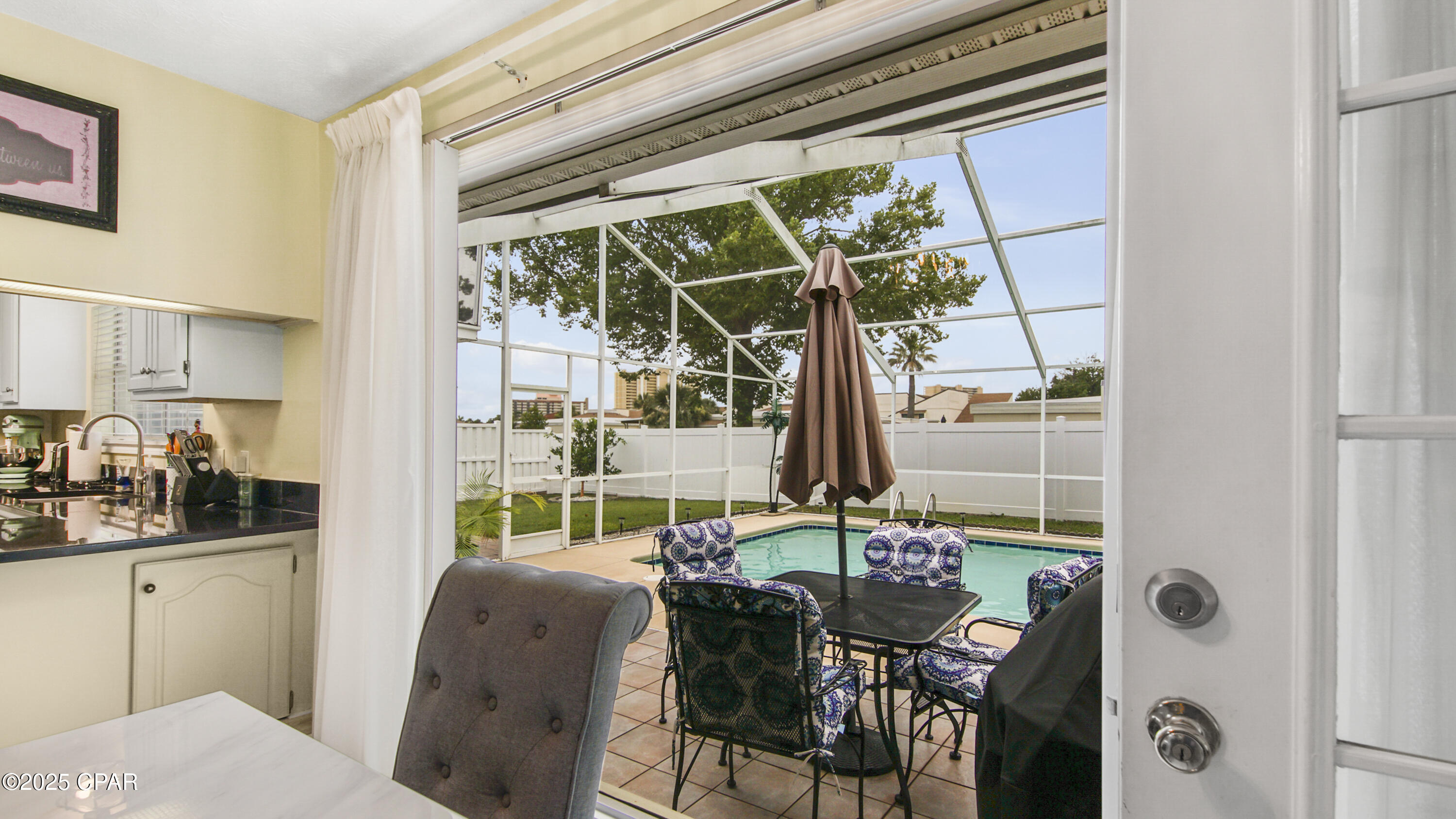 Summer Breeze - Residential