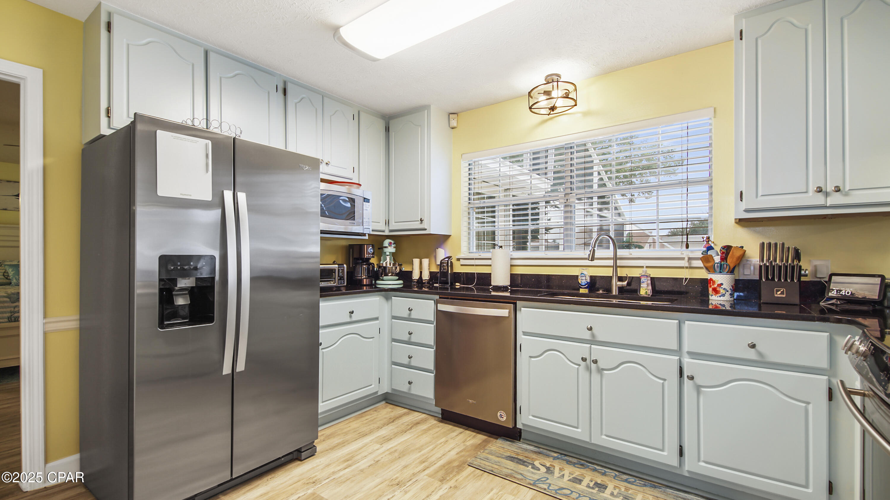 Summer Breeze - Residential