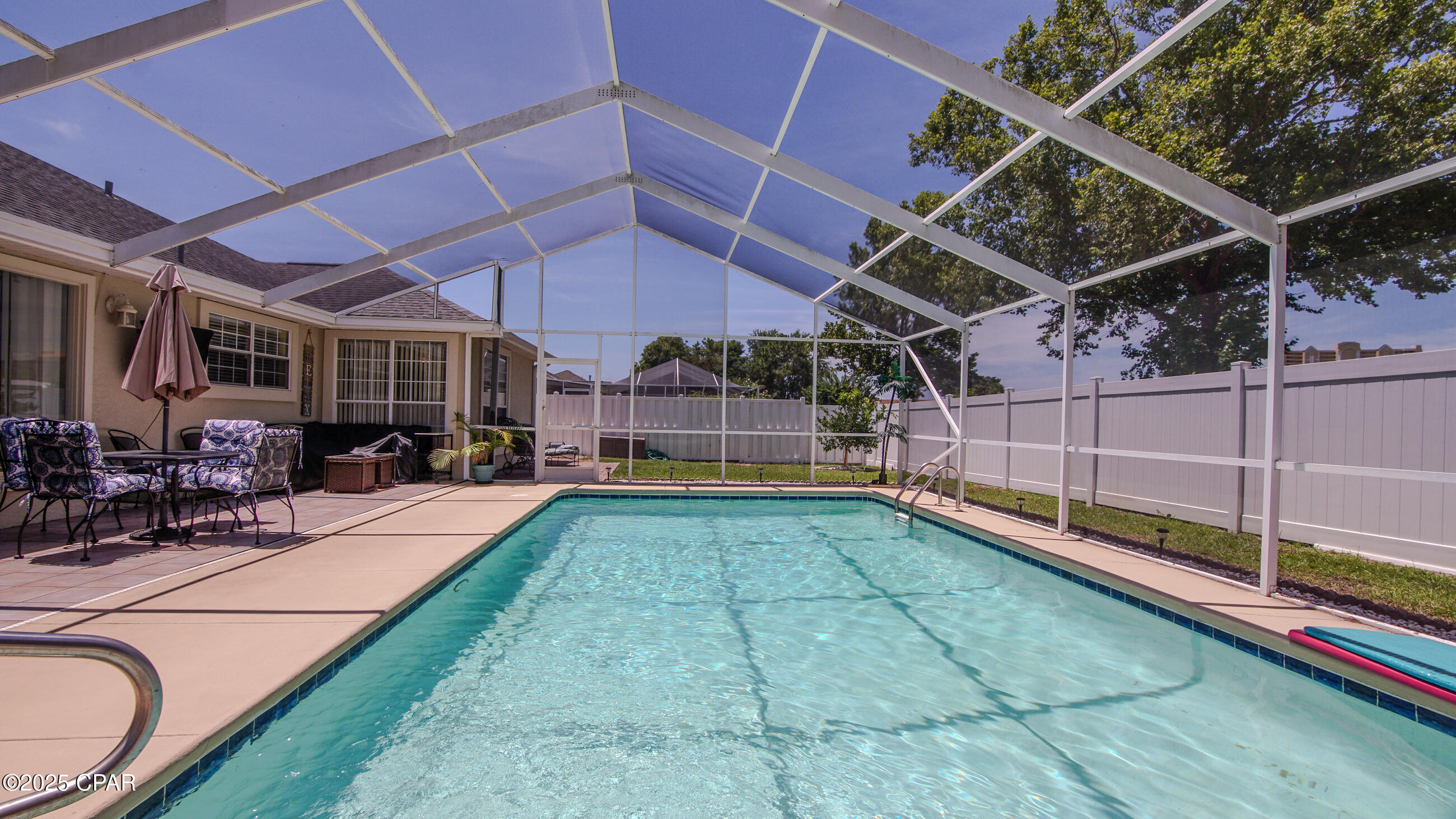 Summer Breeze - Residential