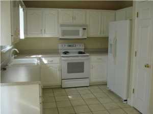 Hutchison's 1st To Bahama Bch - Residential Lease