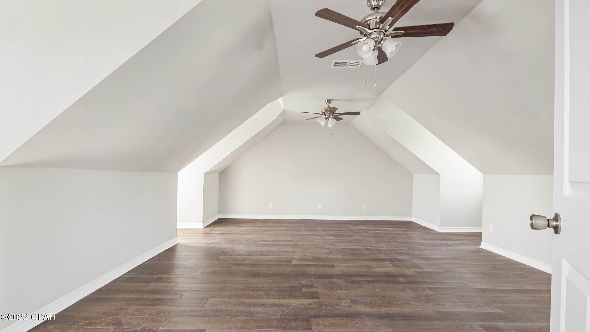 Lakewood Manor U-3 - Residential