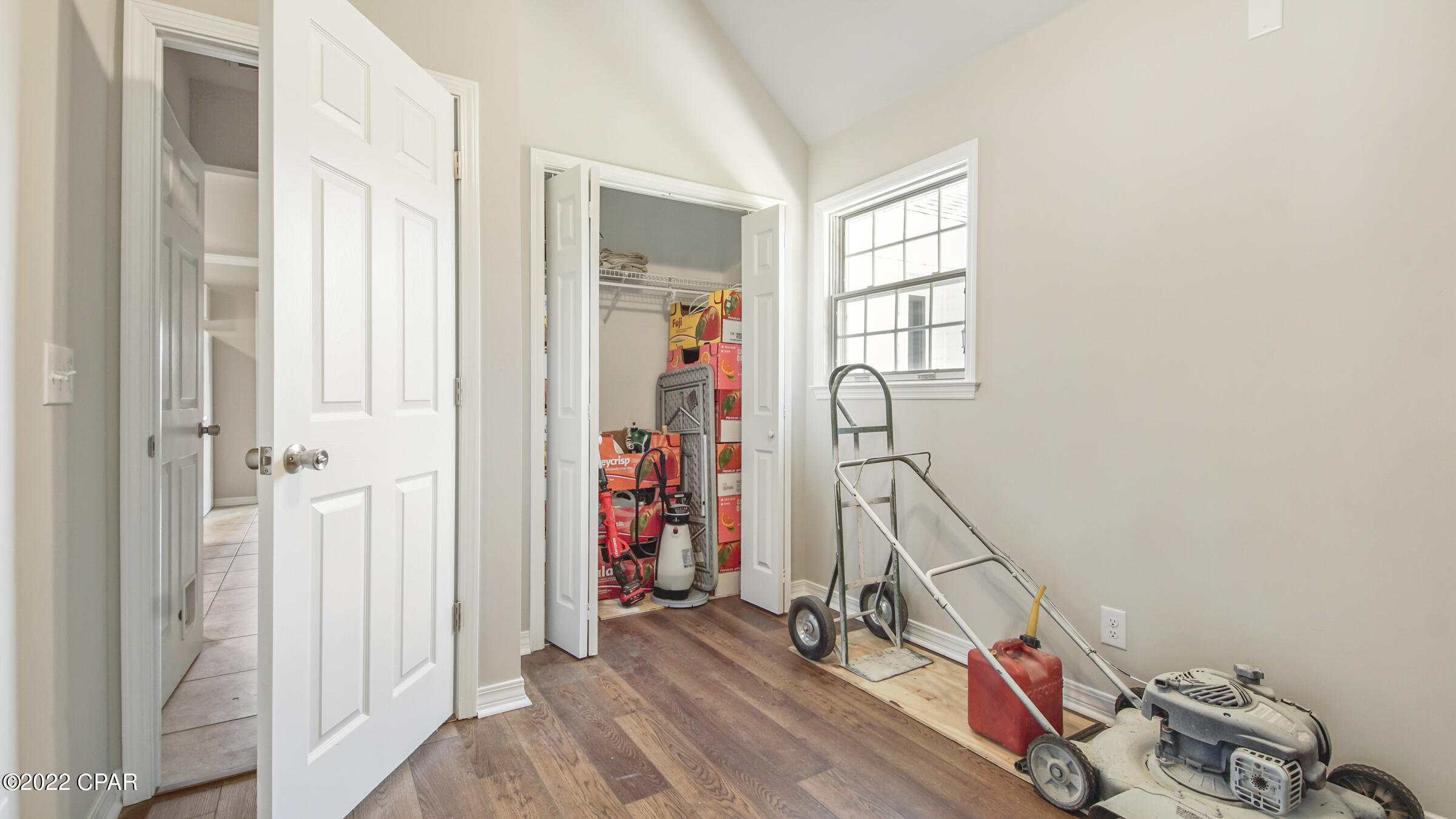 Lakewood Manor U-3 - Residential