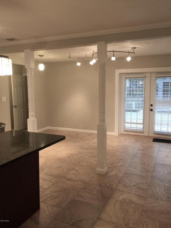 Cove Terrace 3rd (Sudduths 15th) - Residential