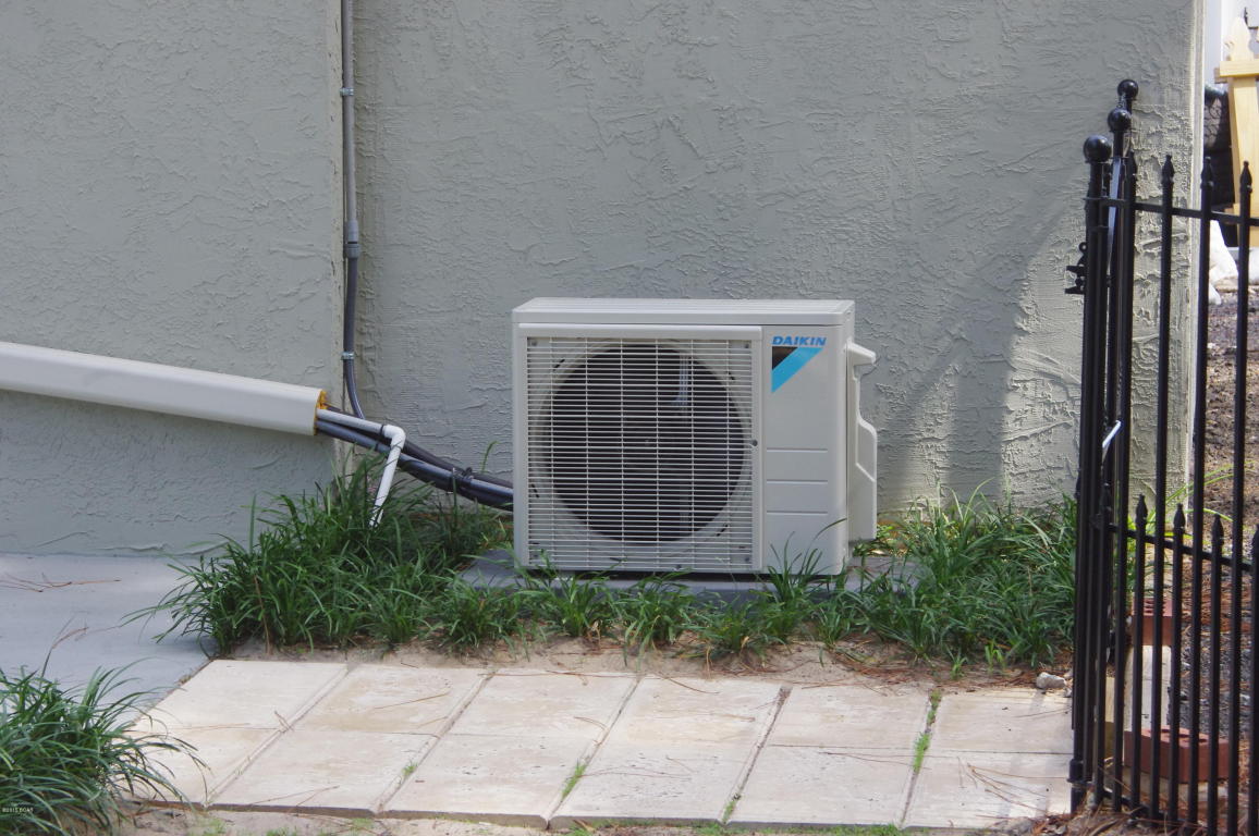 Cove Terrace 3rd (Sudduths 15th) - Residential