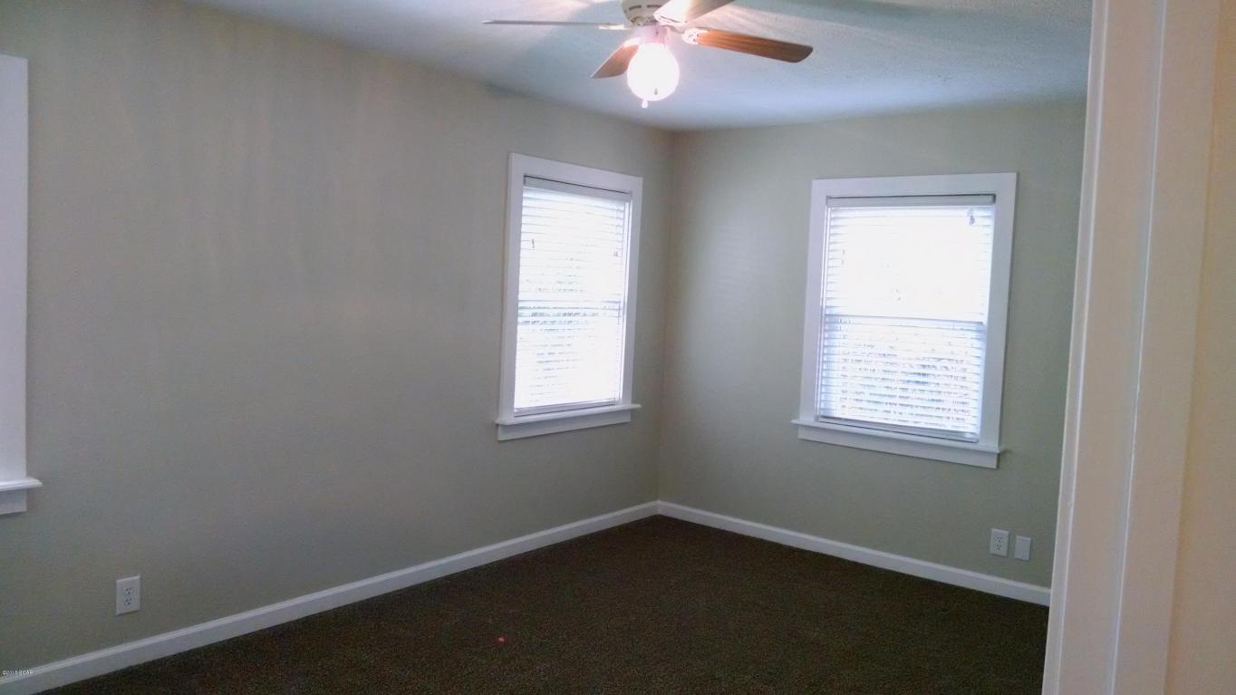 Cove Terrace 3rd (Sudduths 15th) - Residential