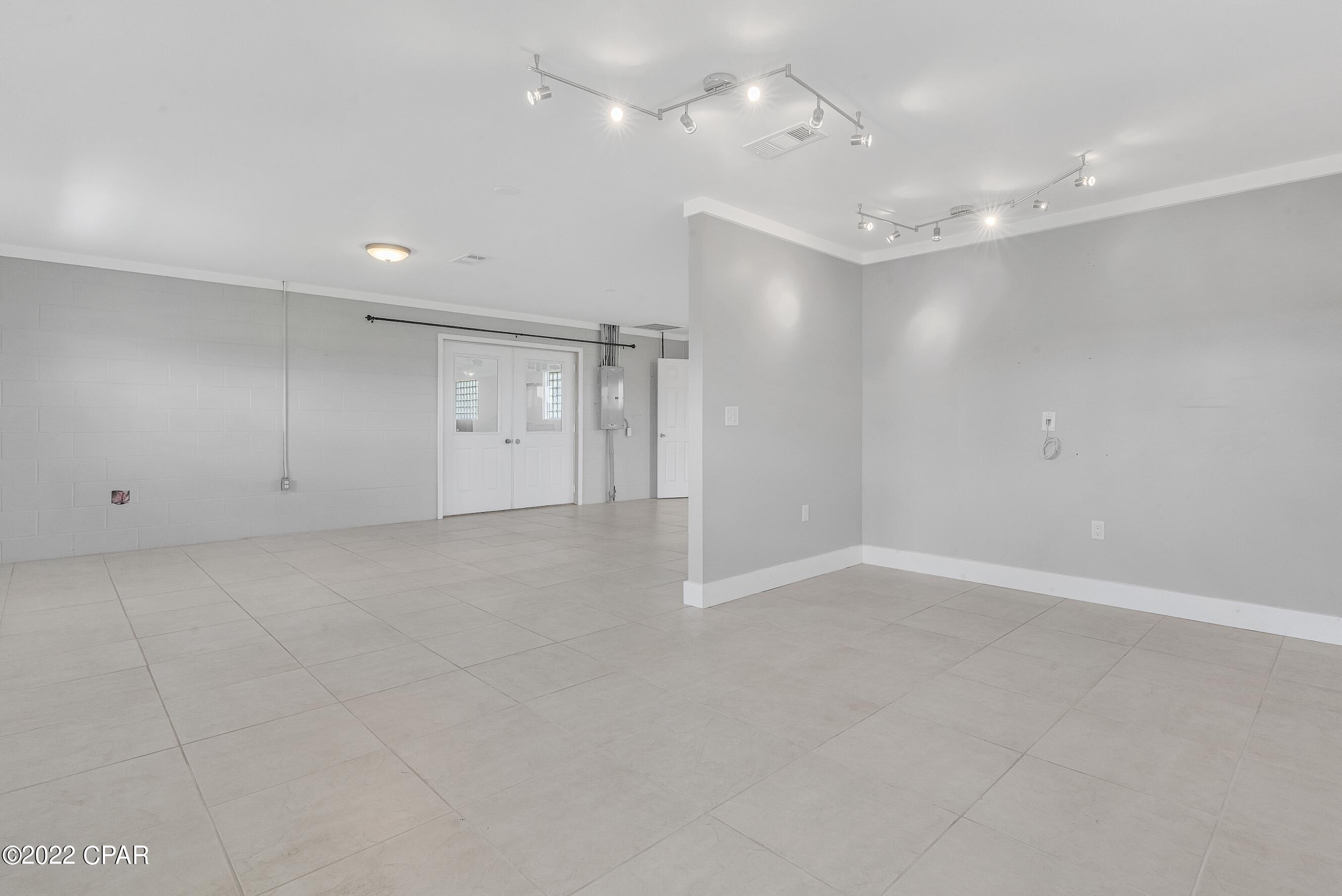 Sandy Creek Air Park - Residential