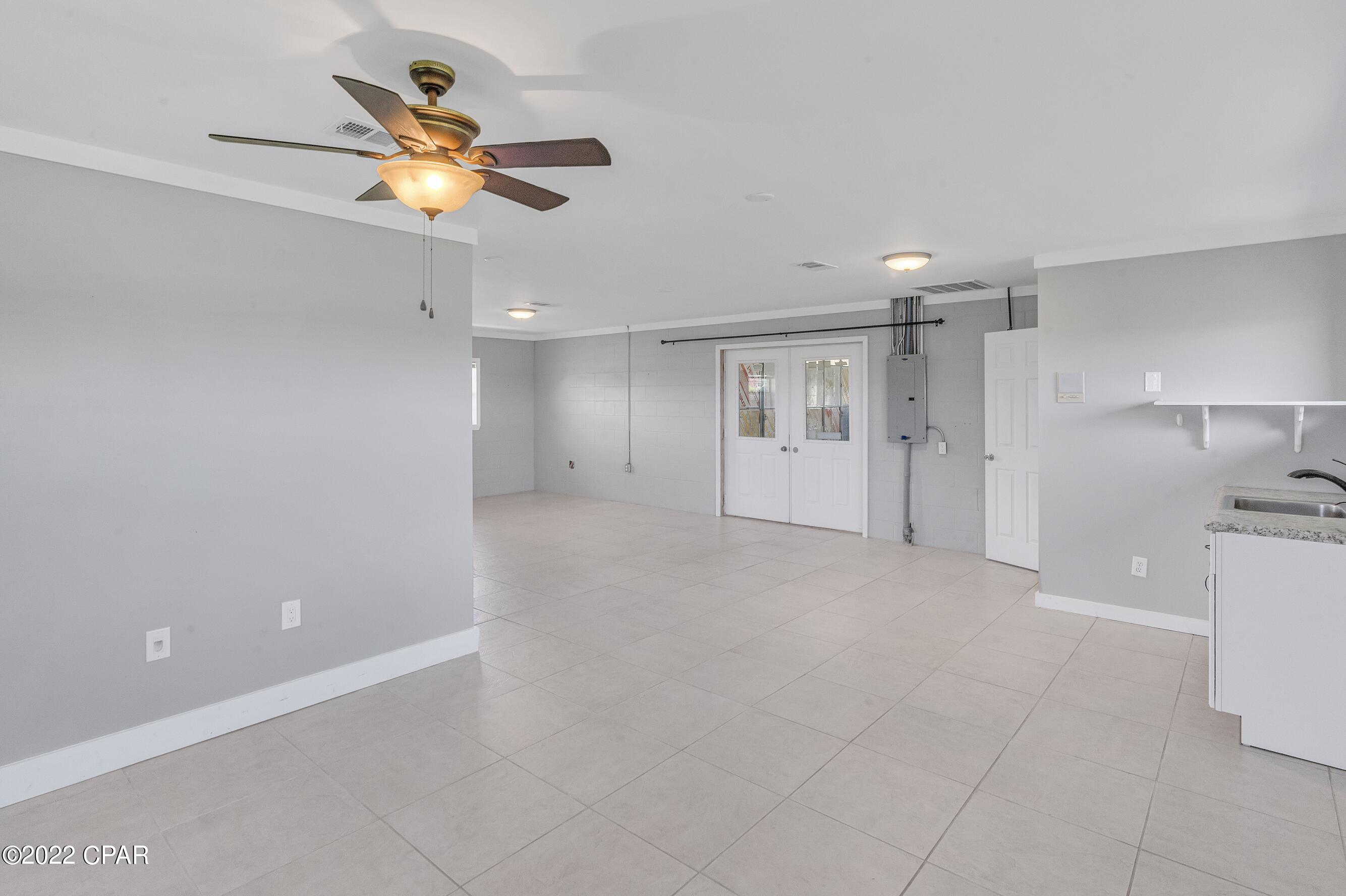 Sandy Creek Air Park - Residential