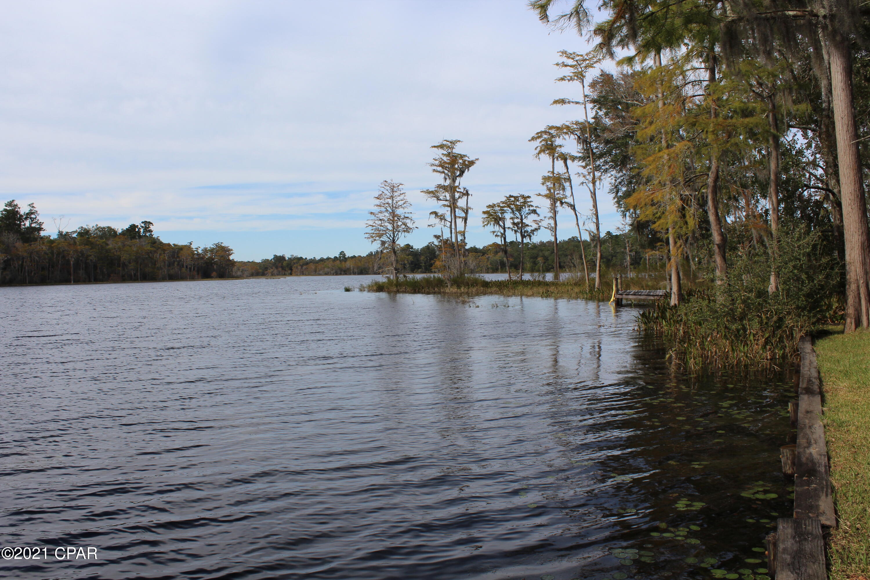 Paradise Lakes - Land