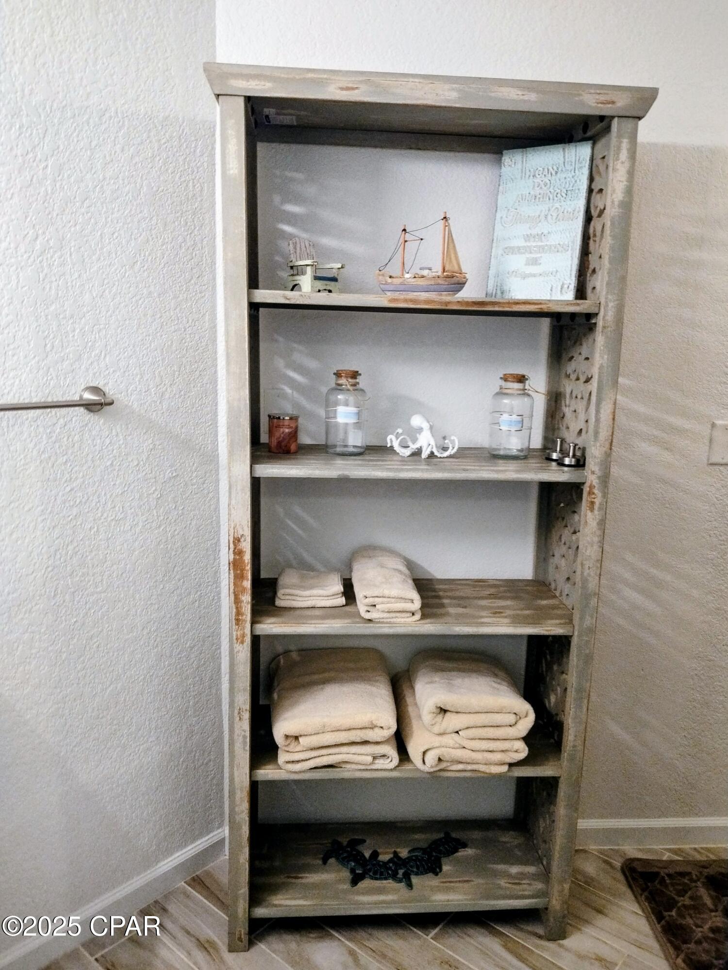 Hibiscus By The Bay - Residential