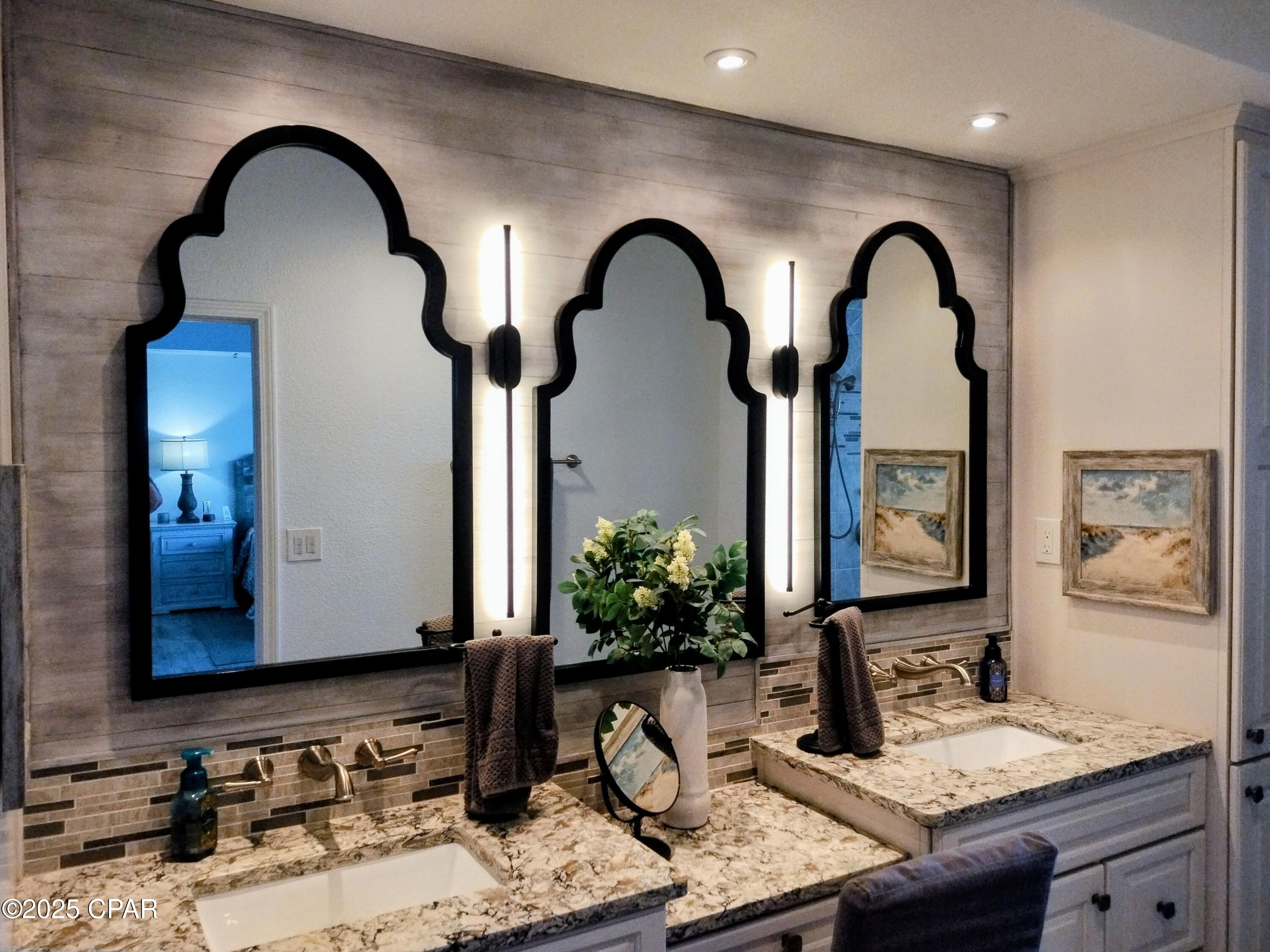 Hibiscus By The Bay - Residential