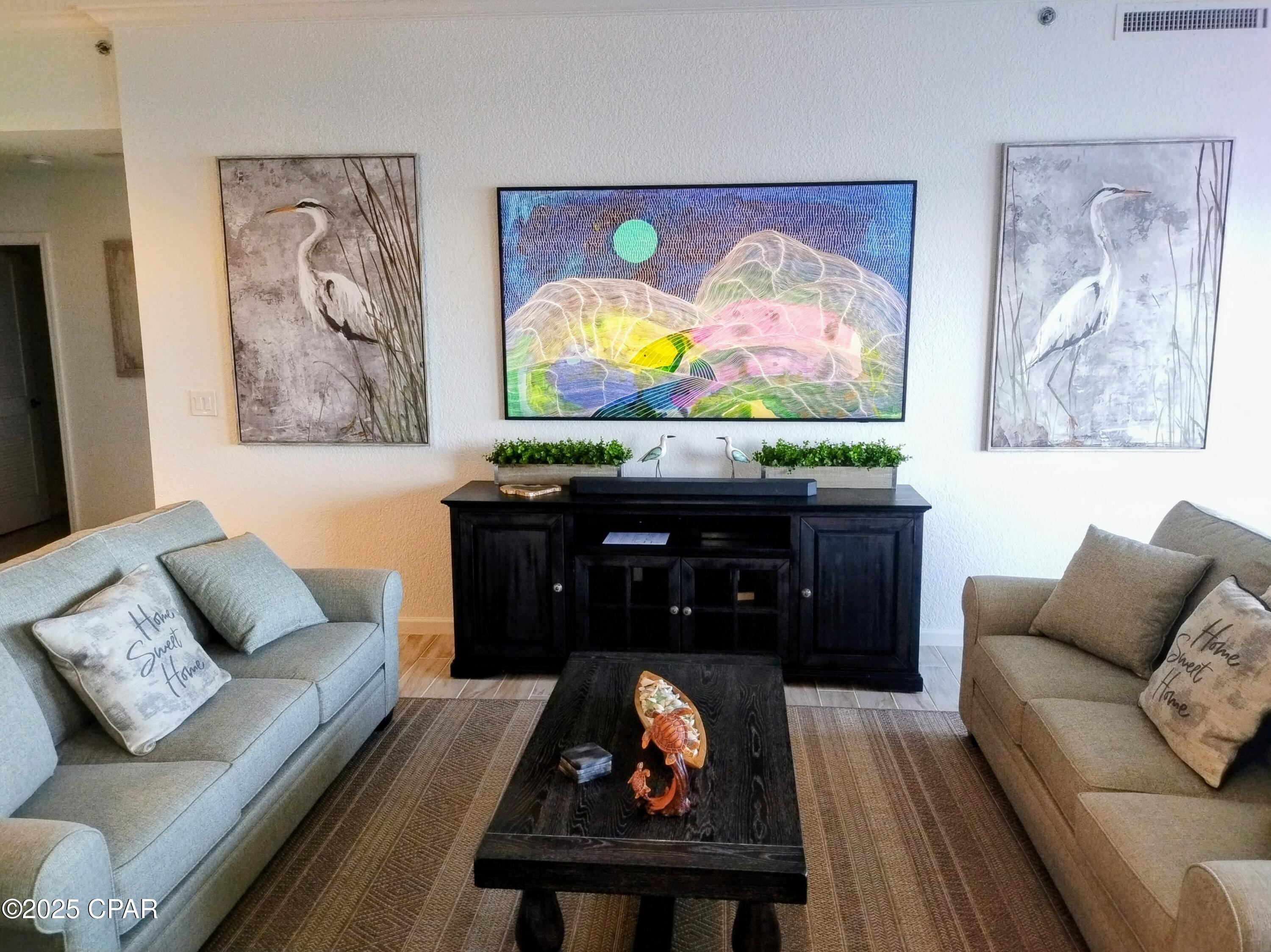 Hibiscus By The Bay - Residential