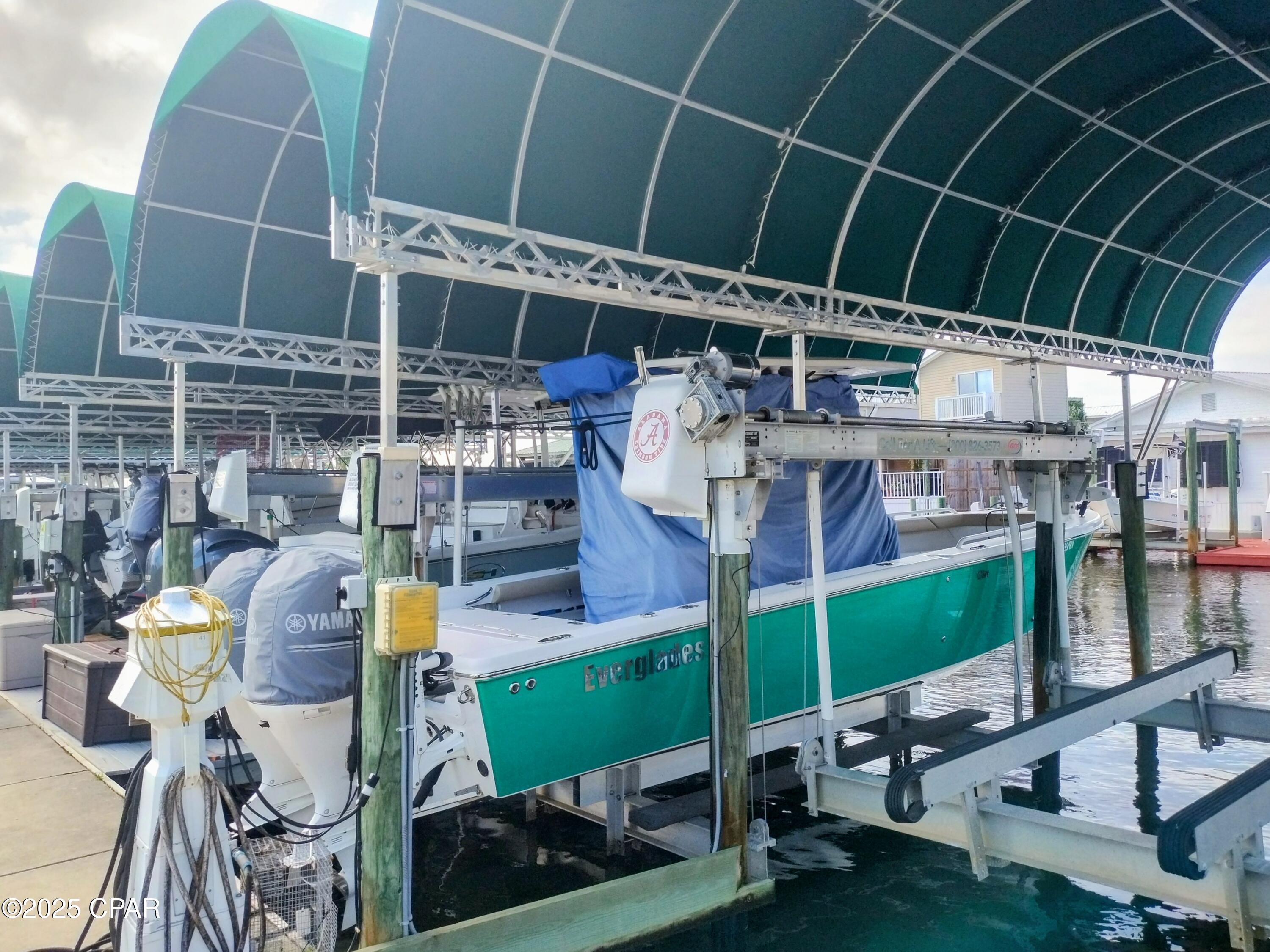 Hibiscus By The Bay - Residential