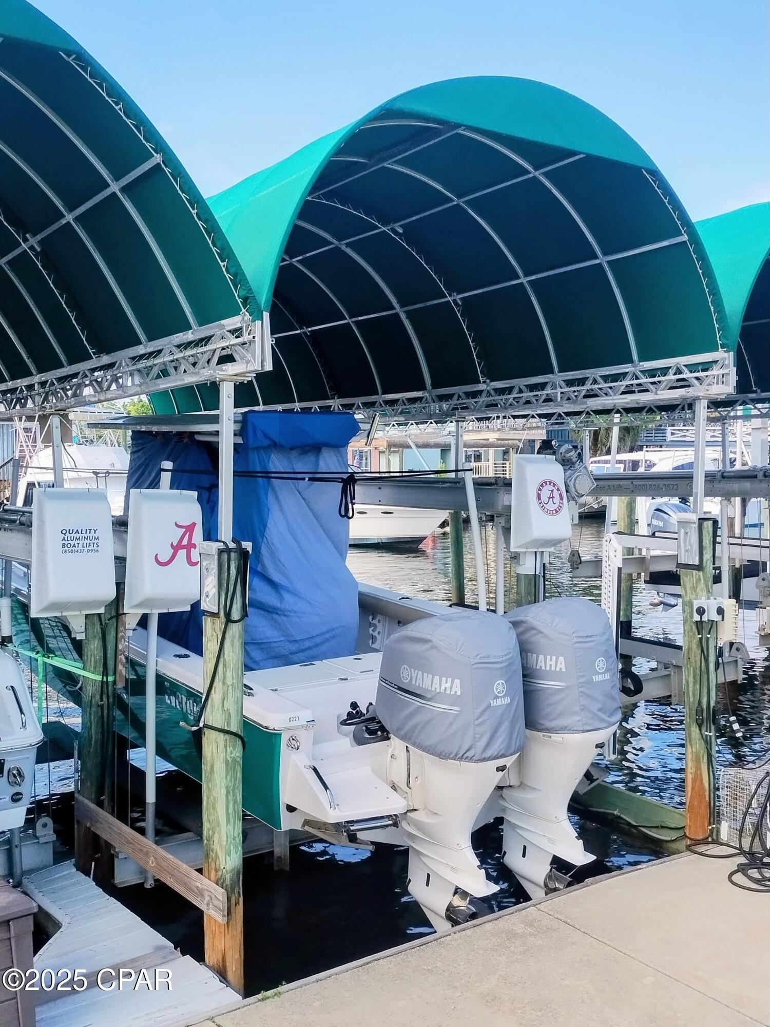 Hibiscus By The Bay - Residential