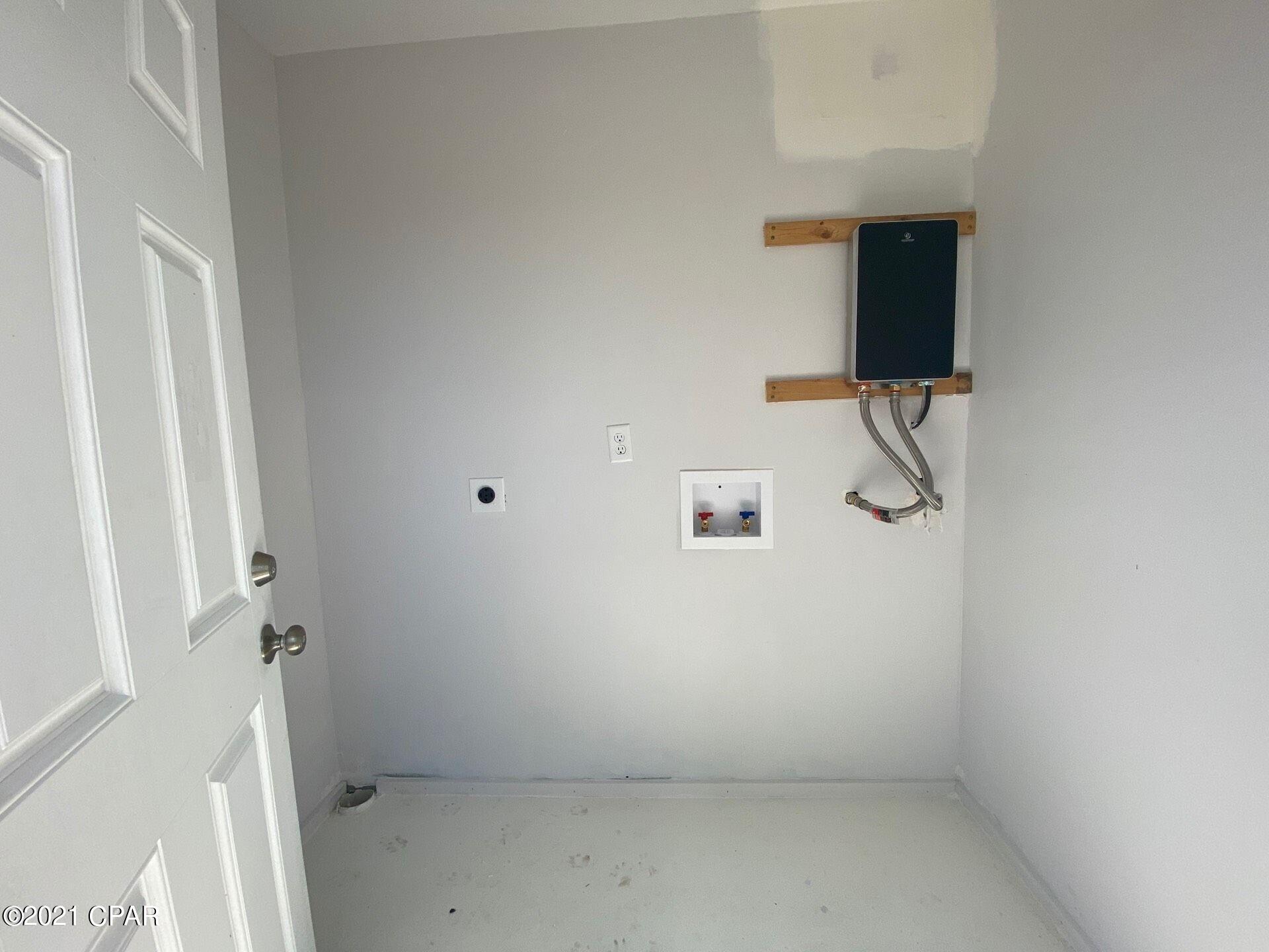 [No Recorded Subdiv] - Residential Lease