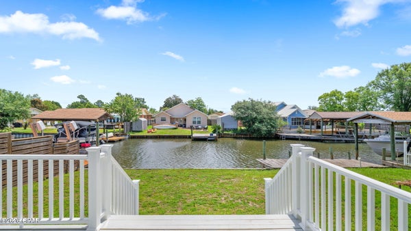 1319 CAPRI DR, PANAMA CITY, FL 32405 - Image c3a6c6bbd459ee32b08ef5e8a5e36eef/3195552165