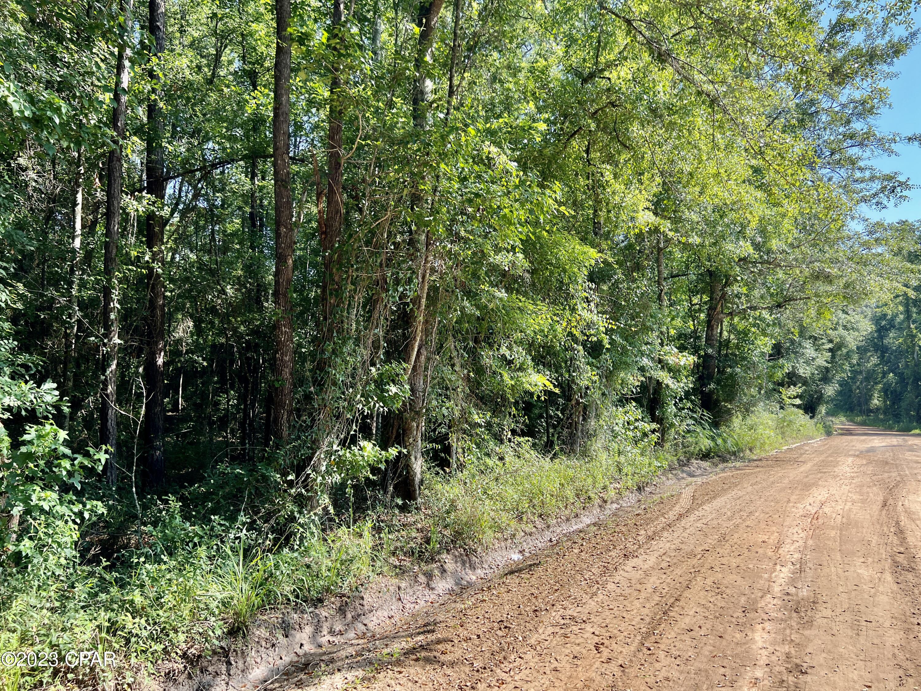 [No Recorded Subdiv] - Land