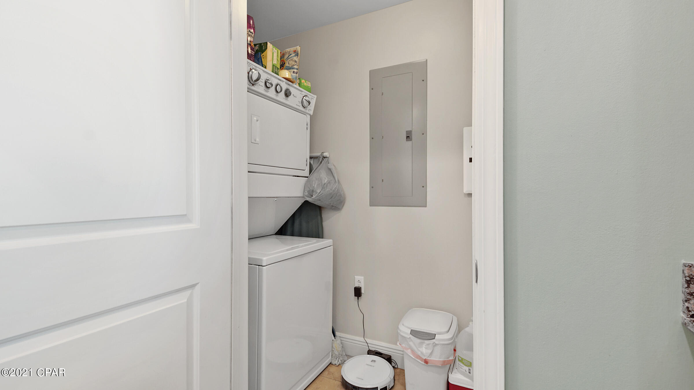 Sterling Breeze - Residential