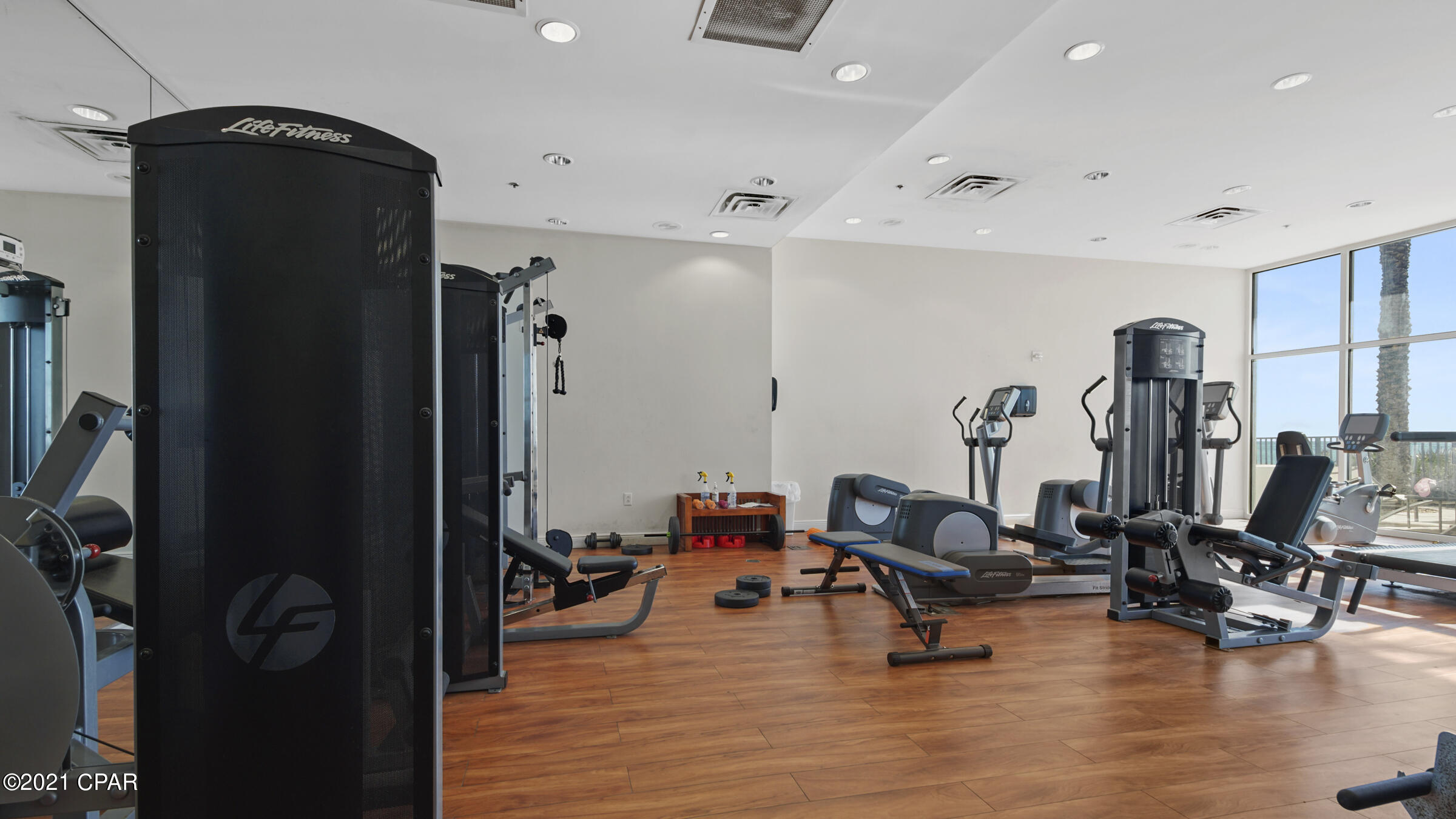 Sterling Breeze - Residential