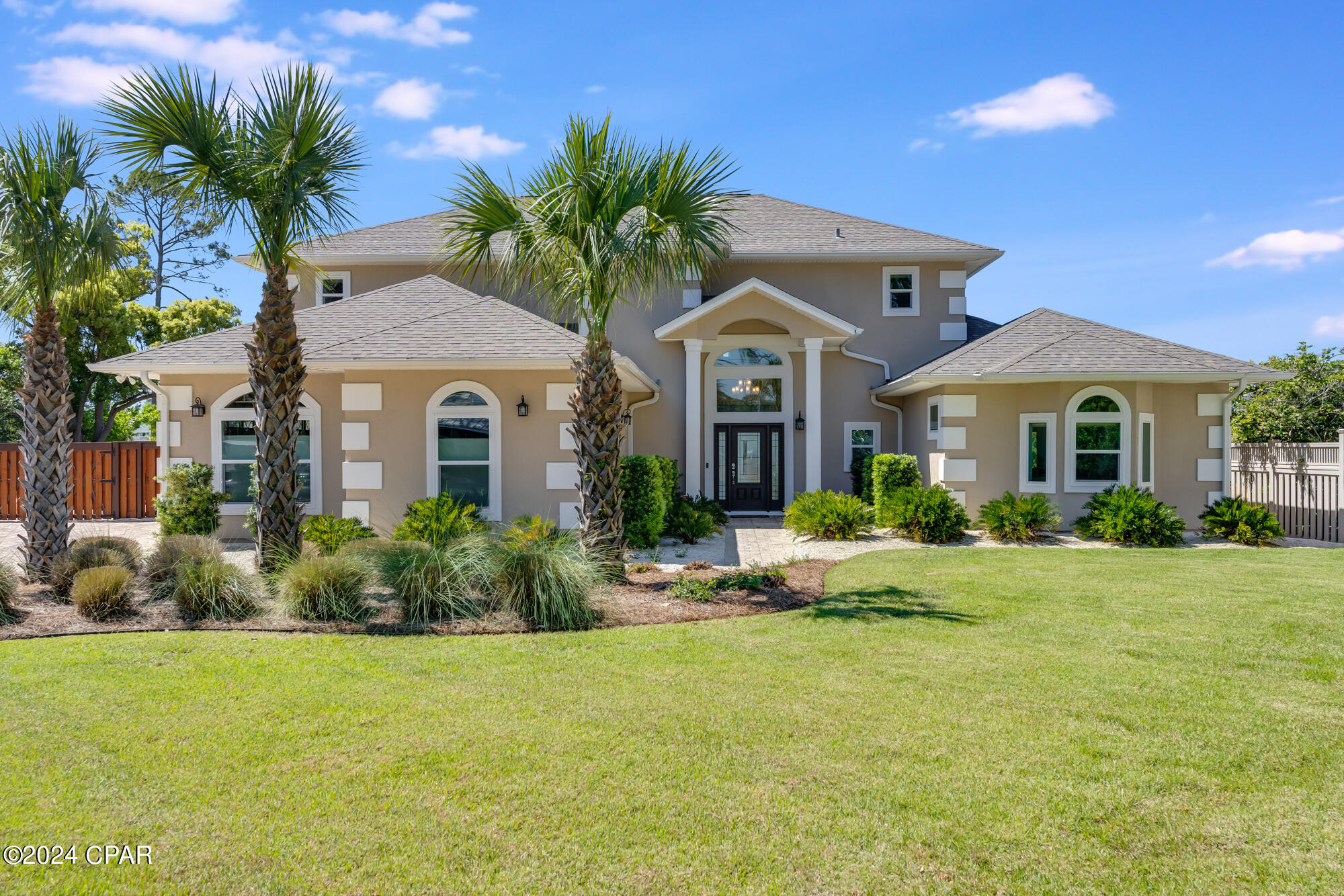 Grand Lagoon Banks - Residential