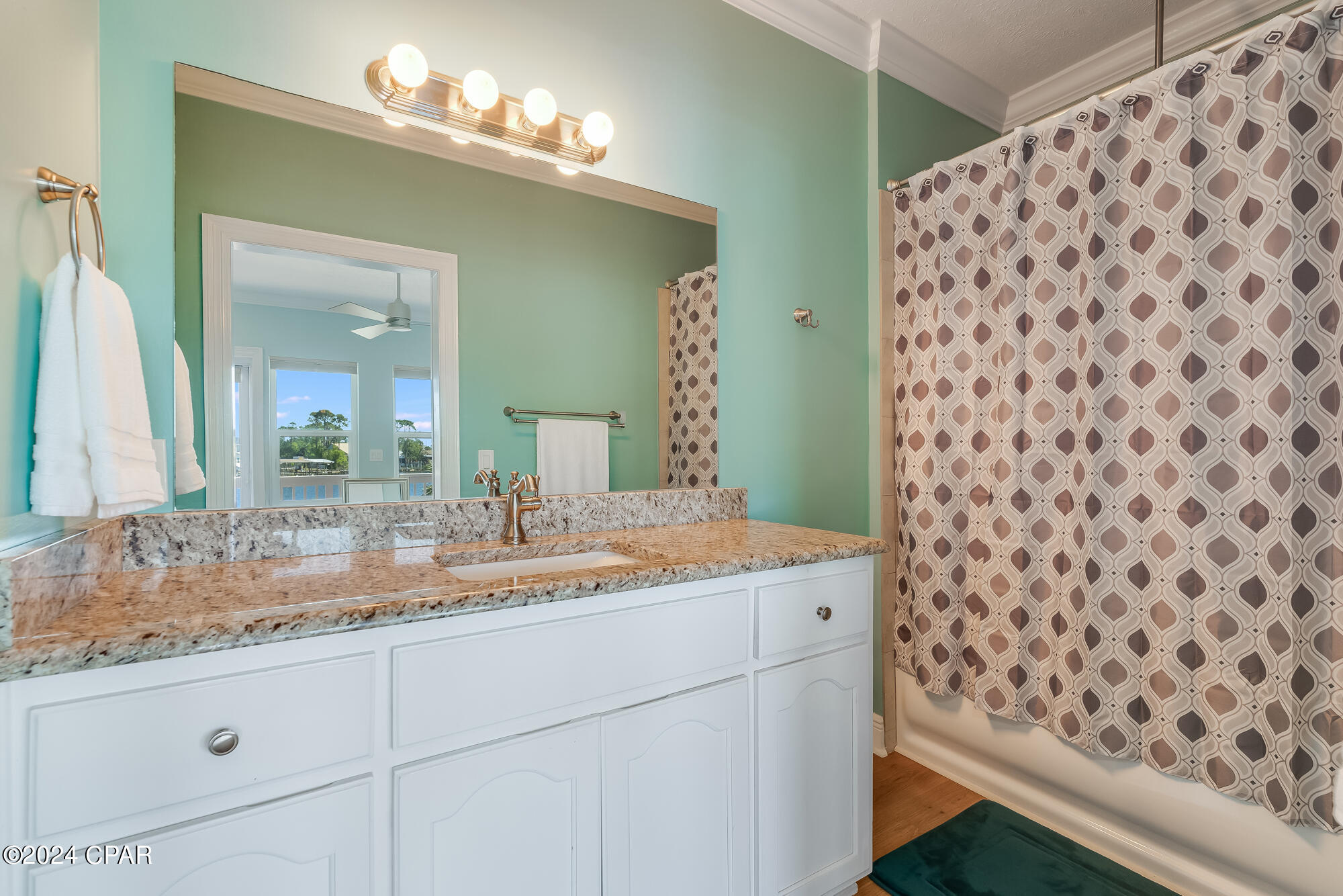 Grand Lagoon Banks - Residential