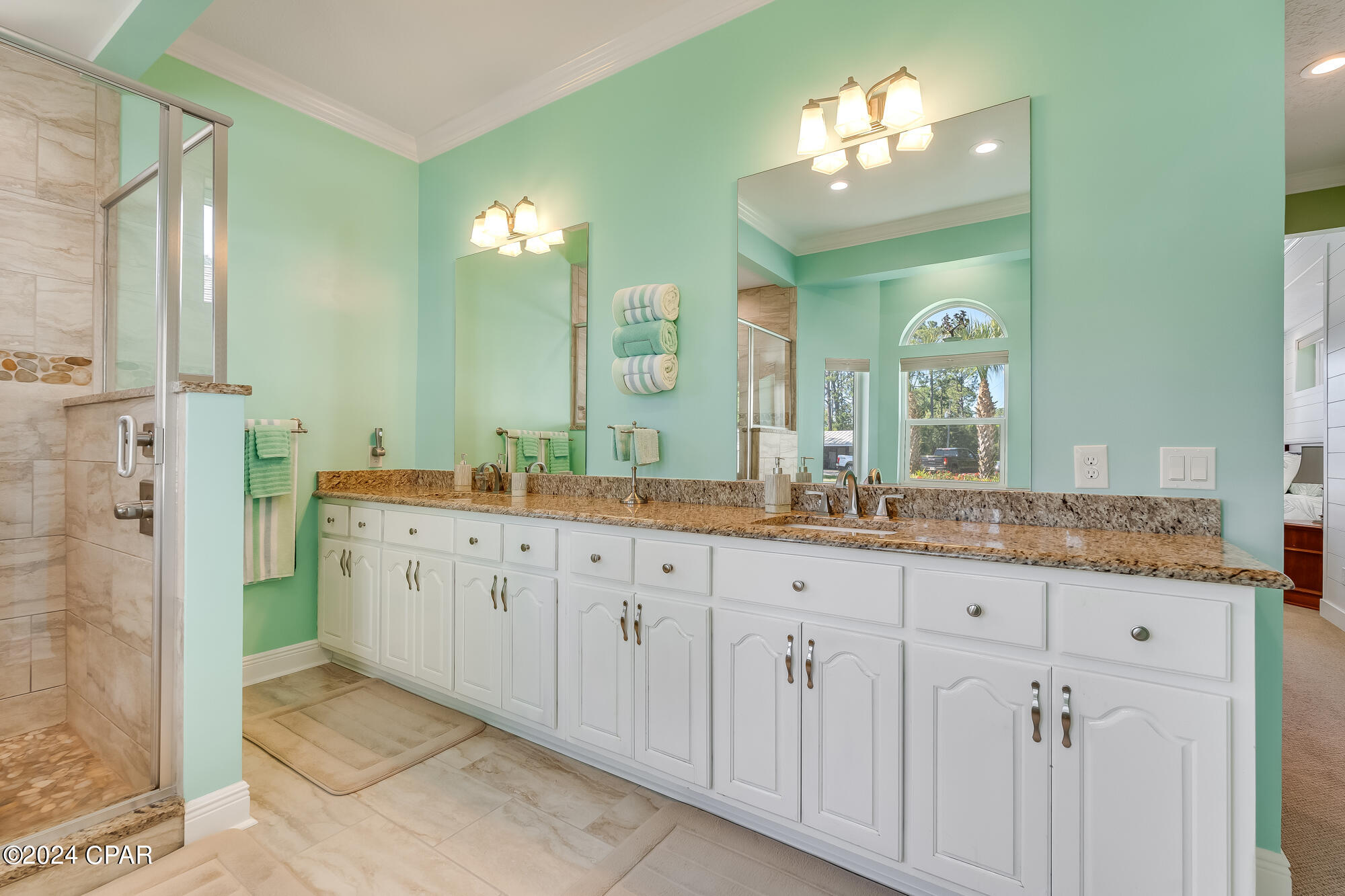 Grand Lagoon Banks - Residential