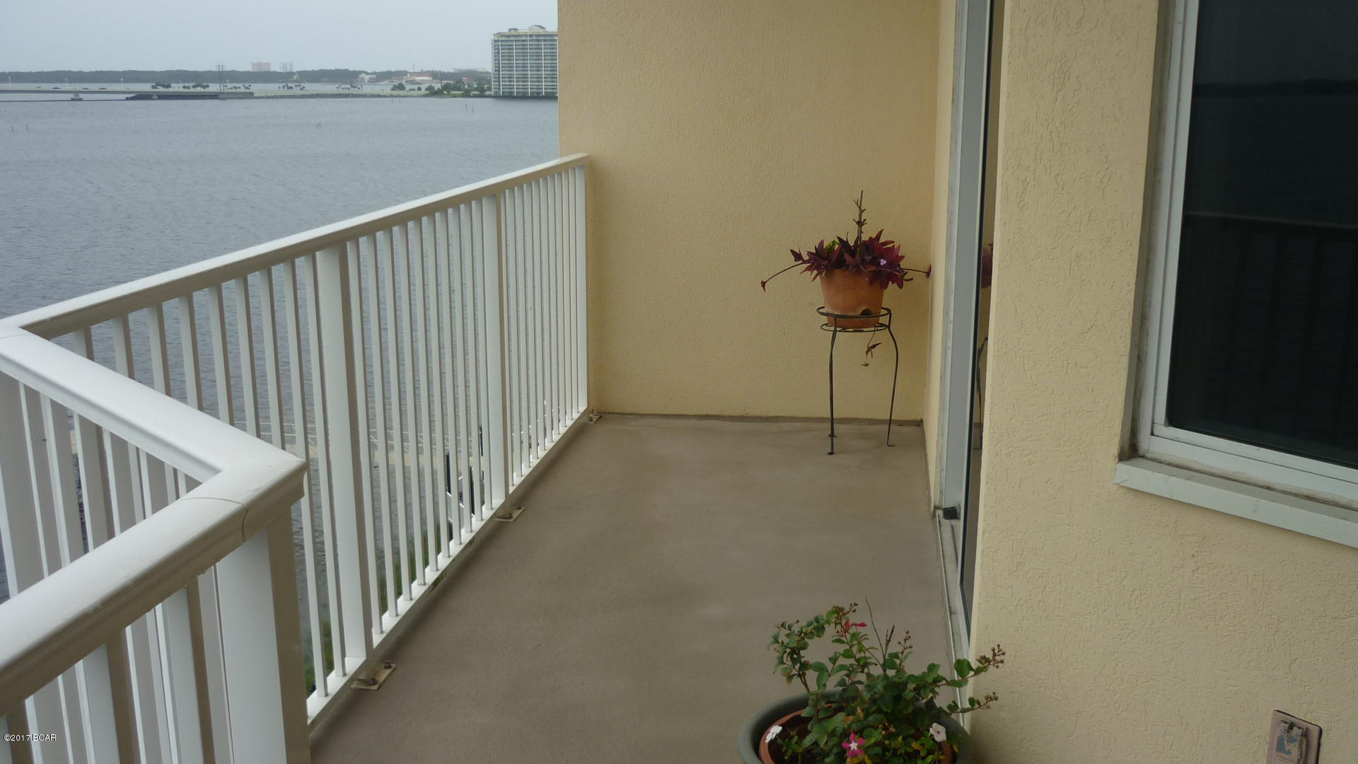 Hibiscus By The Bay - Residential