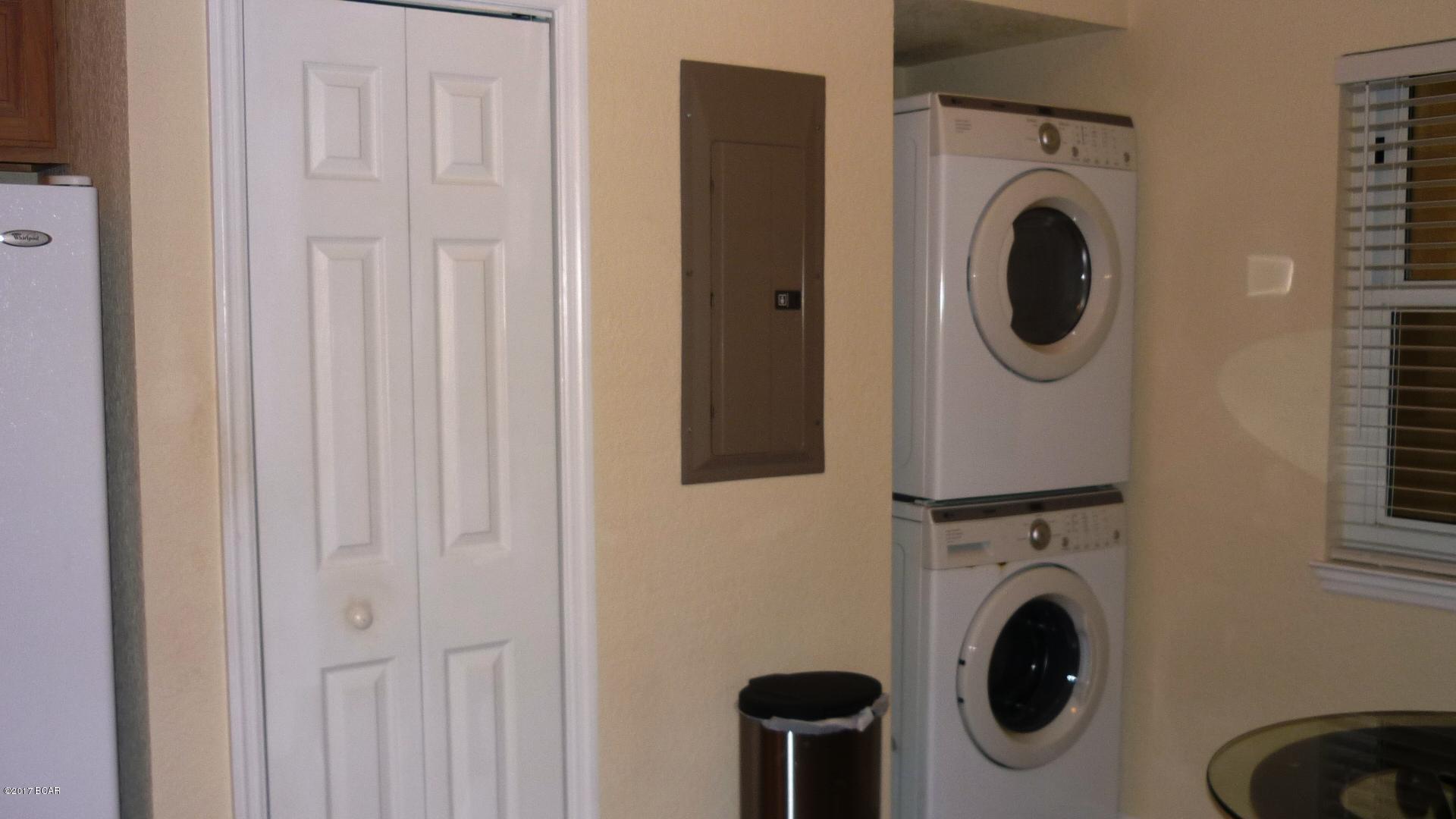 Hibiscus By The Bay - Residential