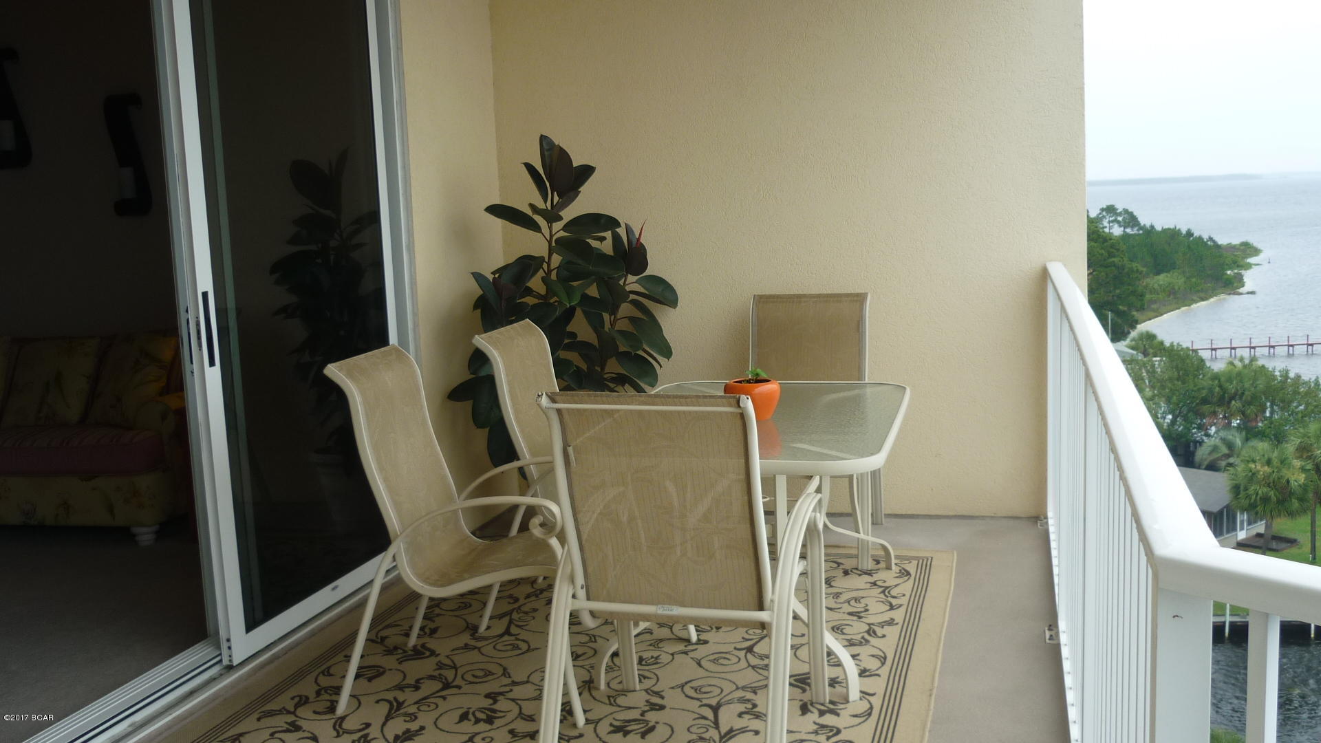 Hibiscus By The Bay - Residential