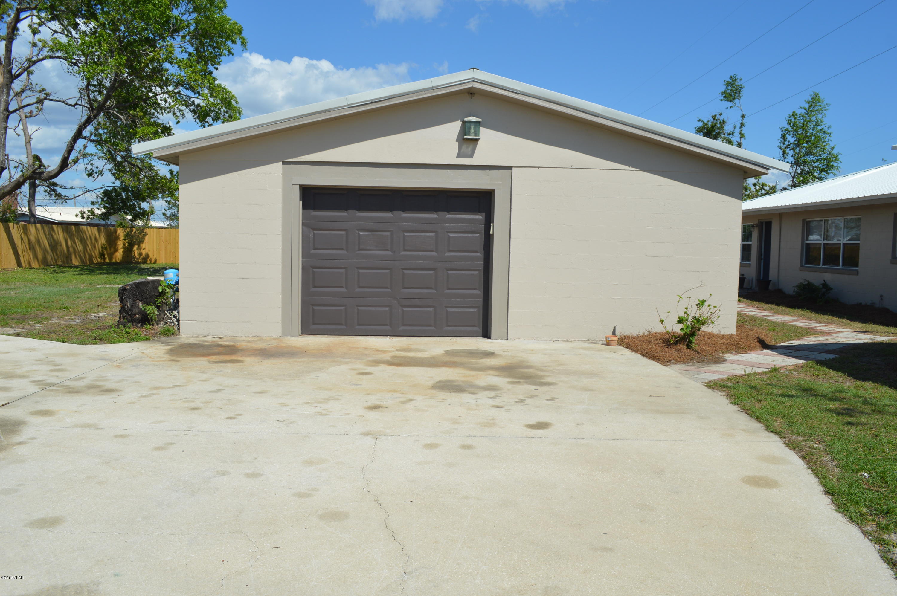 Lake Drive Heights - Residential