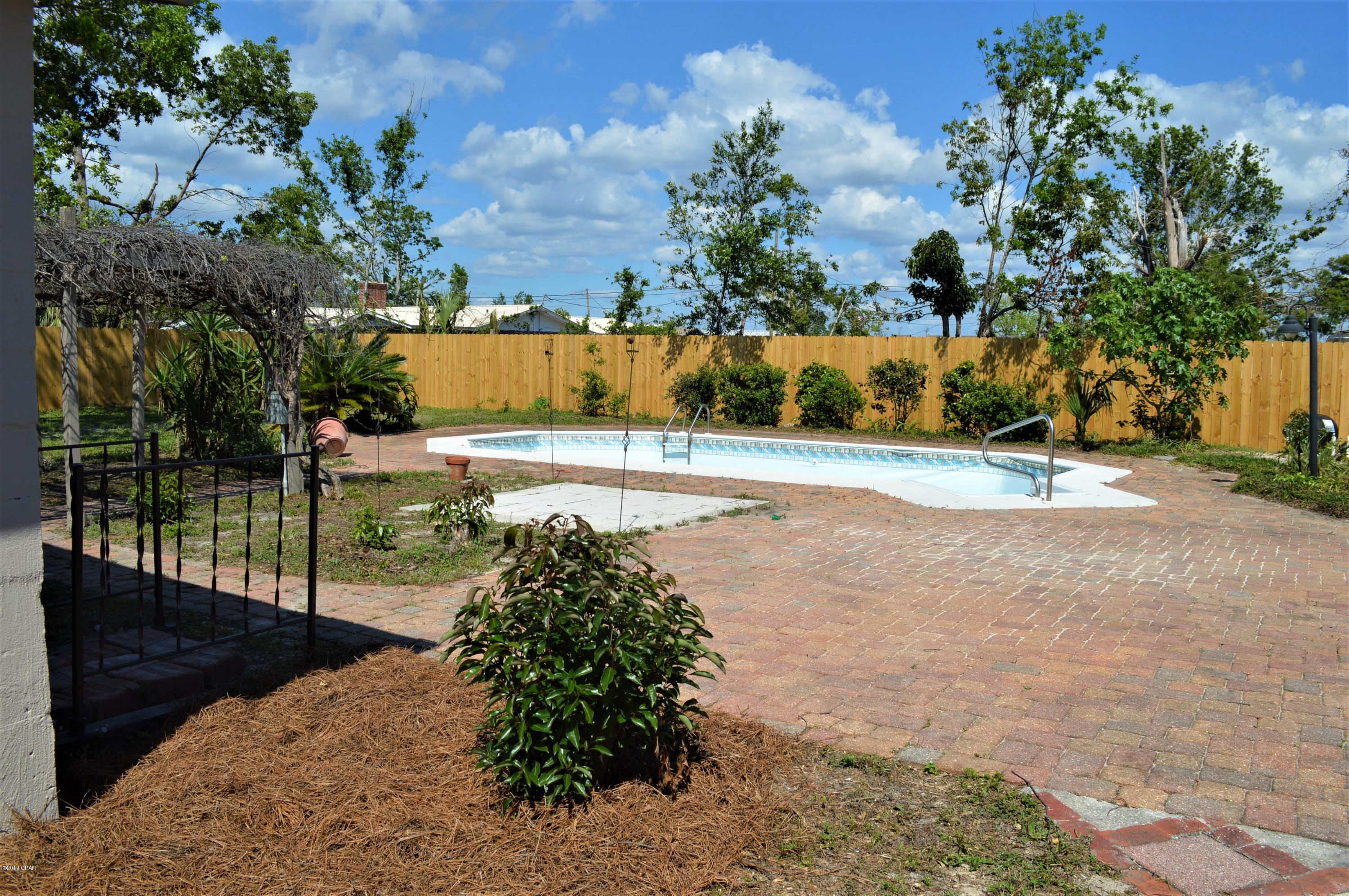 Lake Drive Heights - Residential