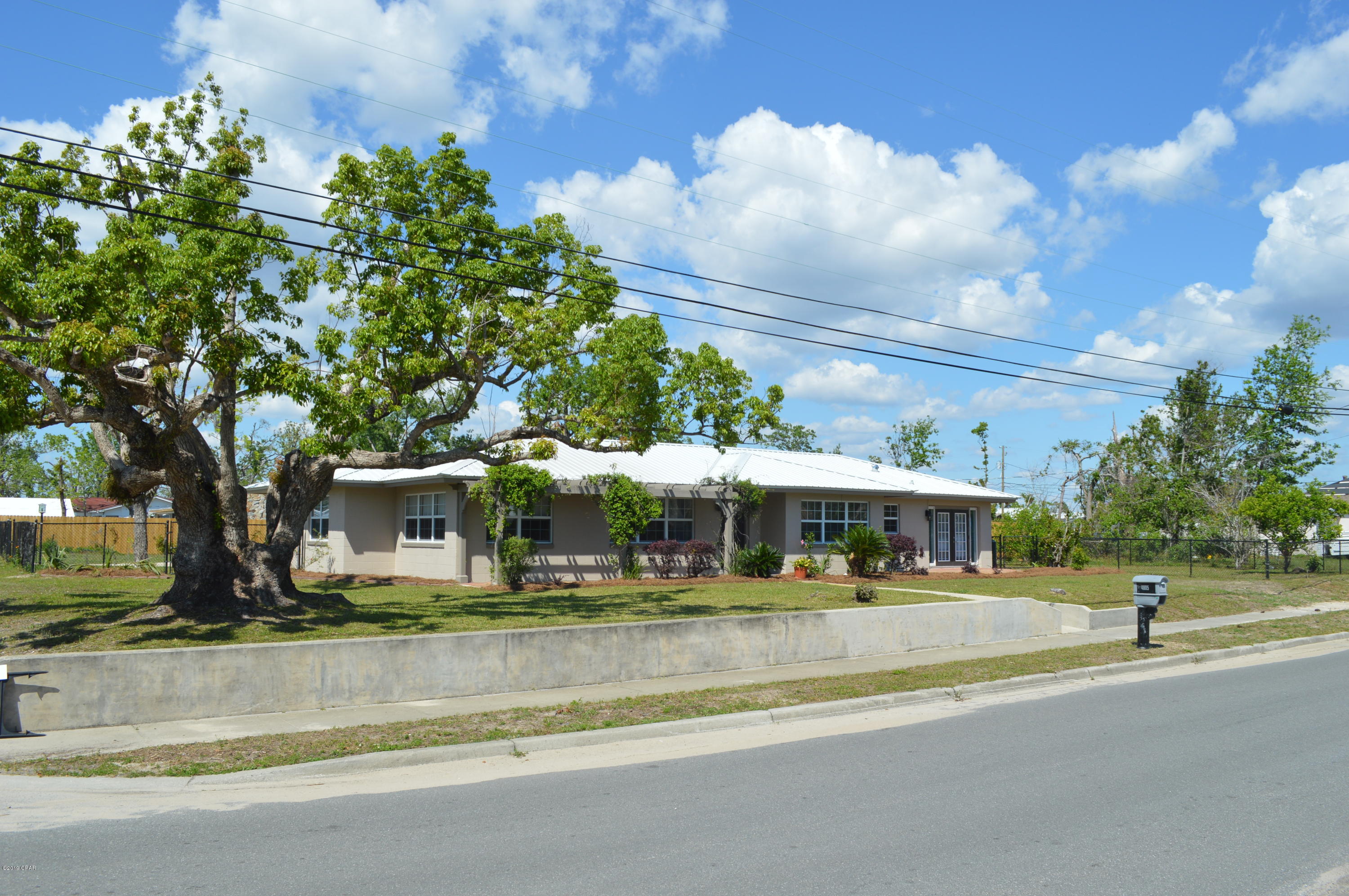 Lake Drive Heights - Residential