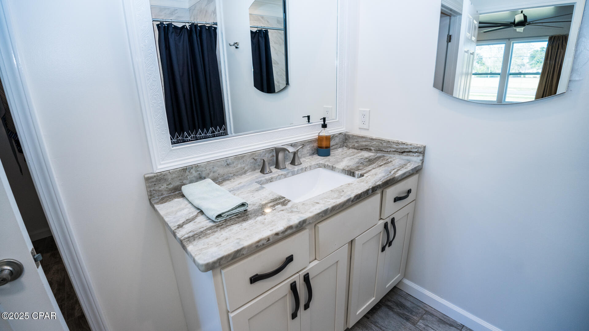 Chipley, Florida 32428, United States, 3 Bedrooms Bedrooms, ,2 BathroomsBathrooms,Residential,Active,77830