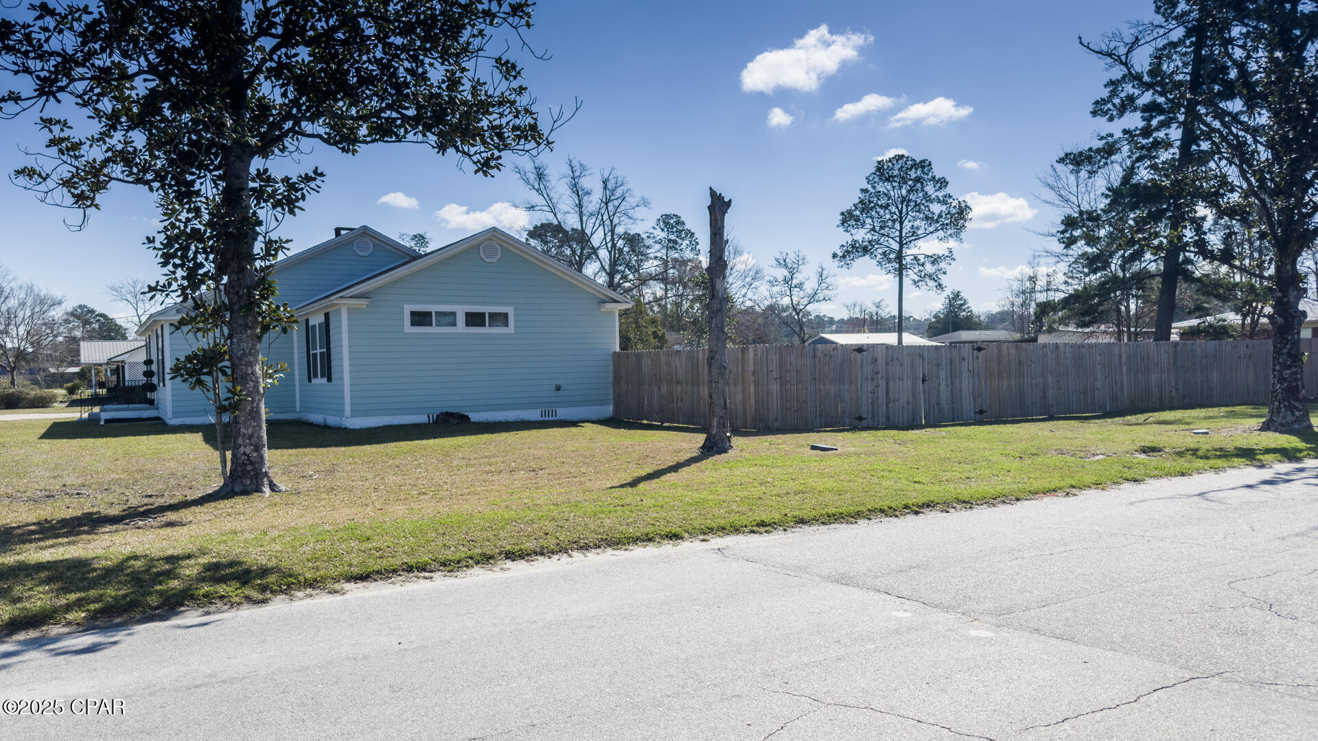 Chipley, Florida 32428, United States, 3 Bedrooms Bedrooms, ,2 BathroomsBathrooms,Residential,Active,77830