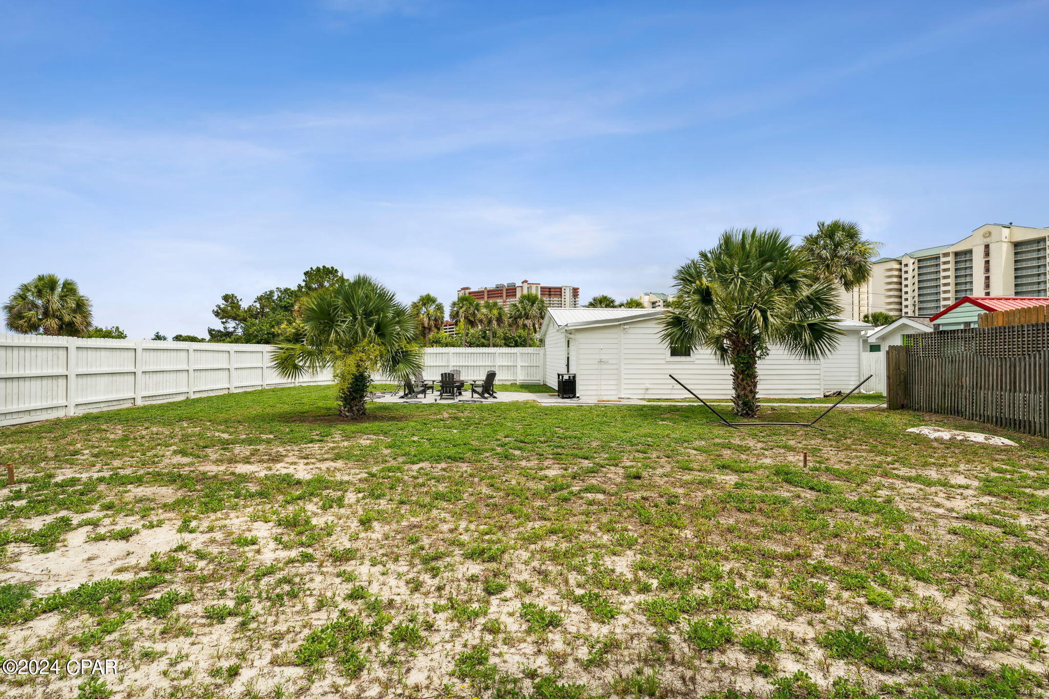 Long Beach 3rd - Residential