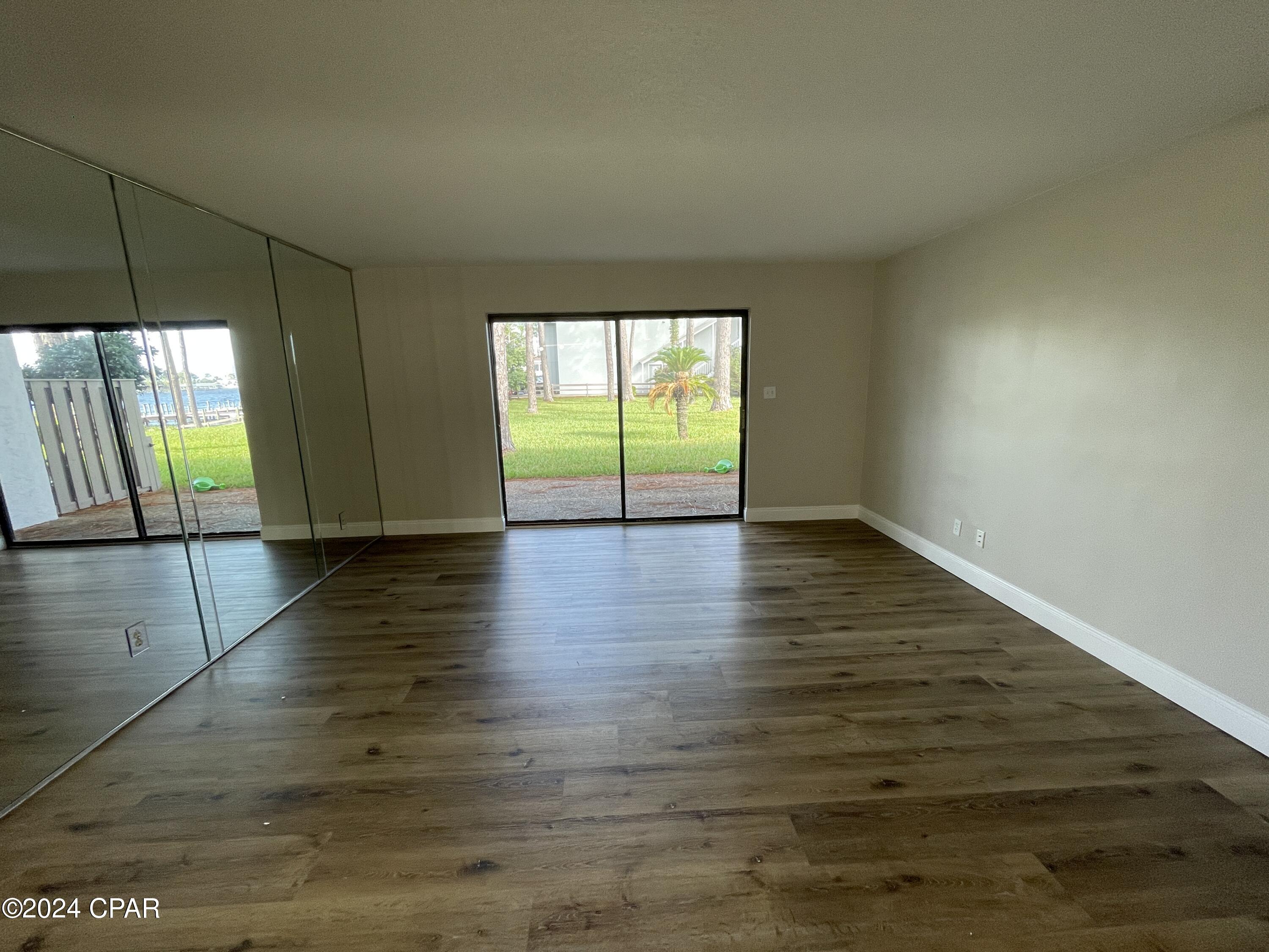Palisades Condo Ph 1 - Residential Lease