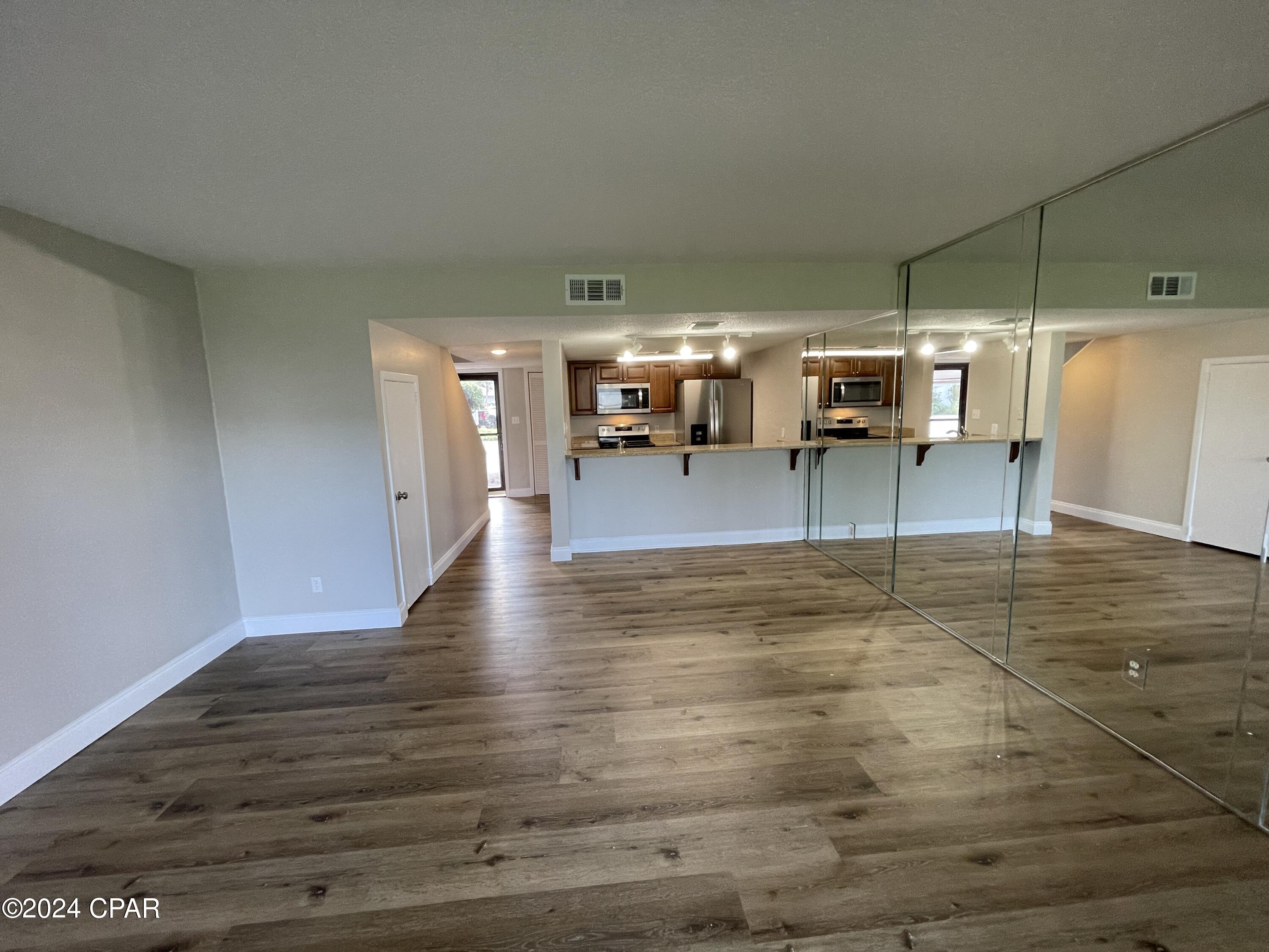 Palisades Condo Ph 1 - Residential Lease