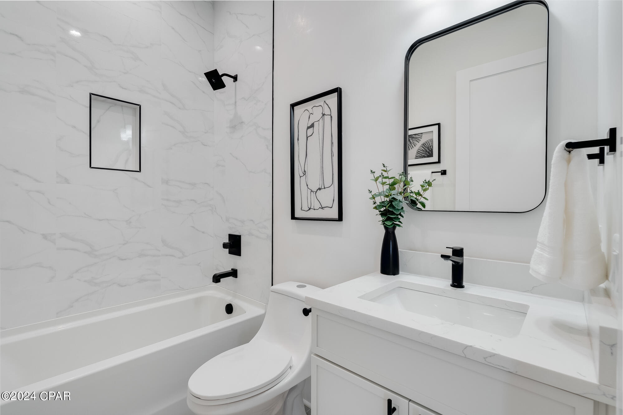 La Valencia Beach Resort - Residential