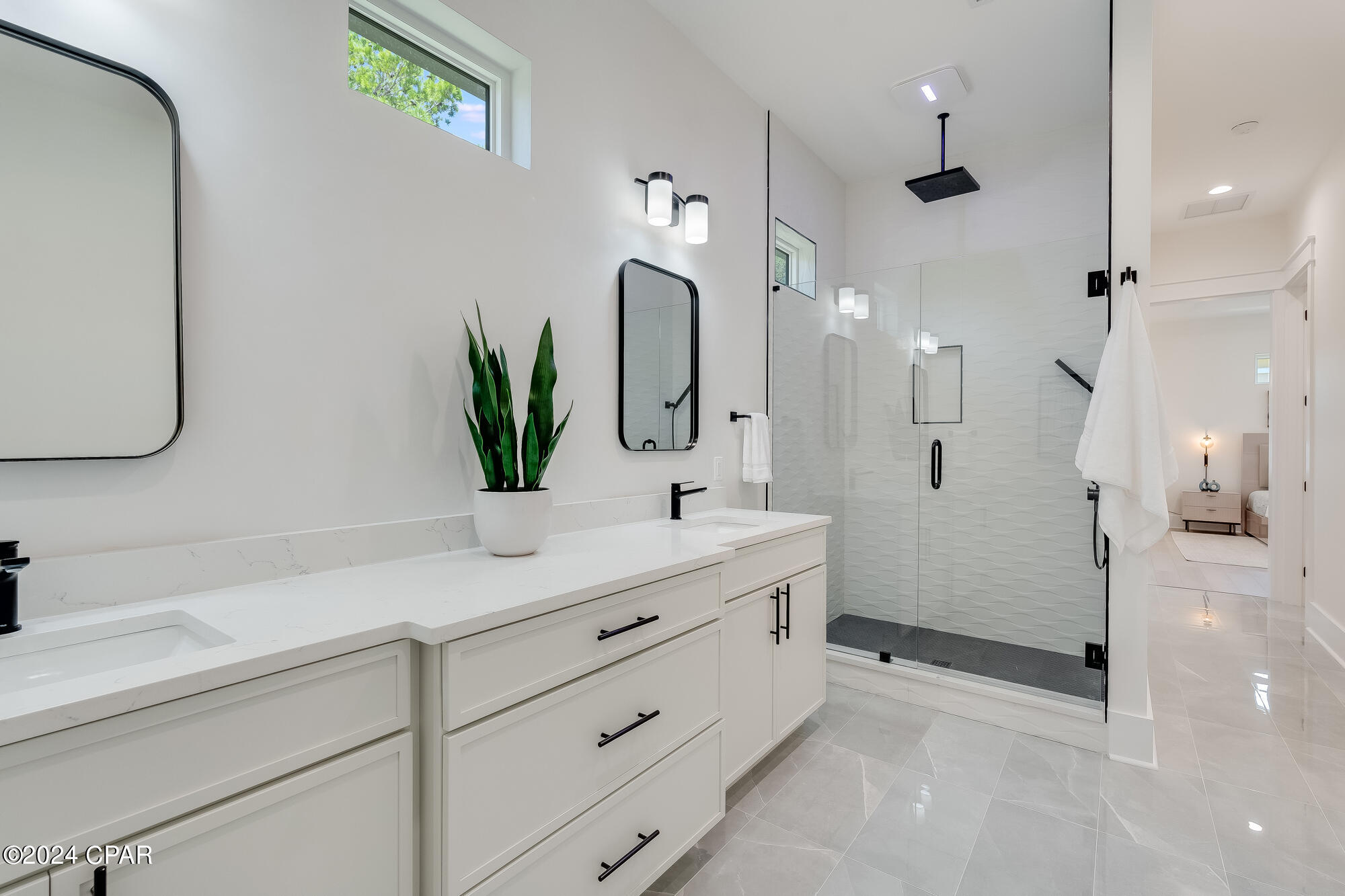 La Valencia Beach Resort - Residential