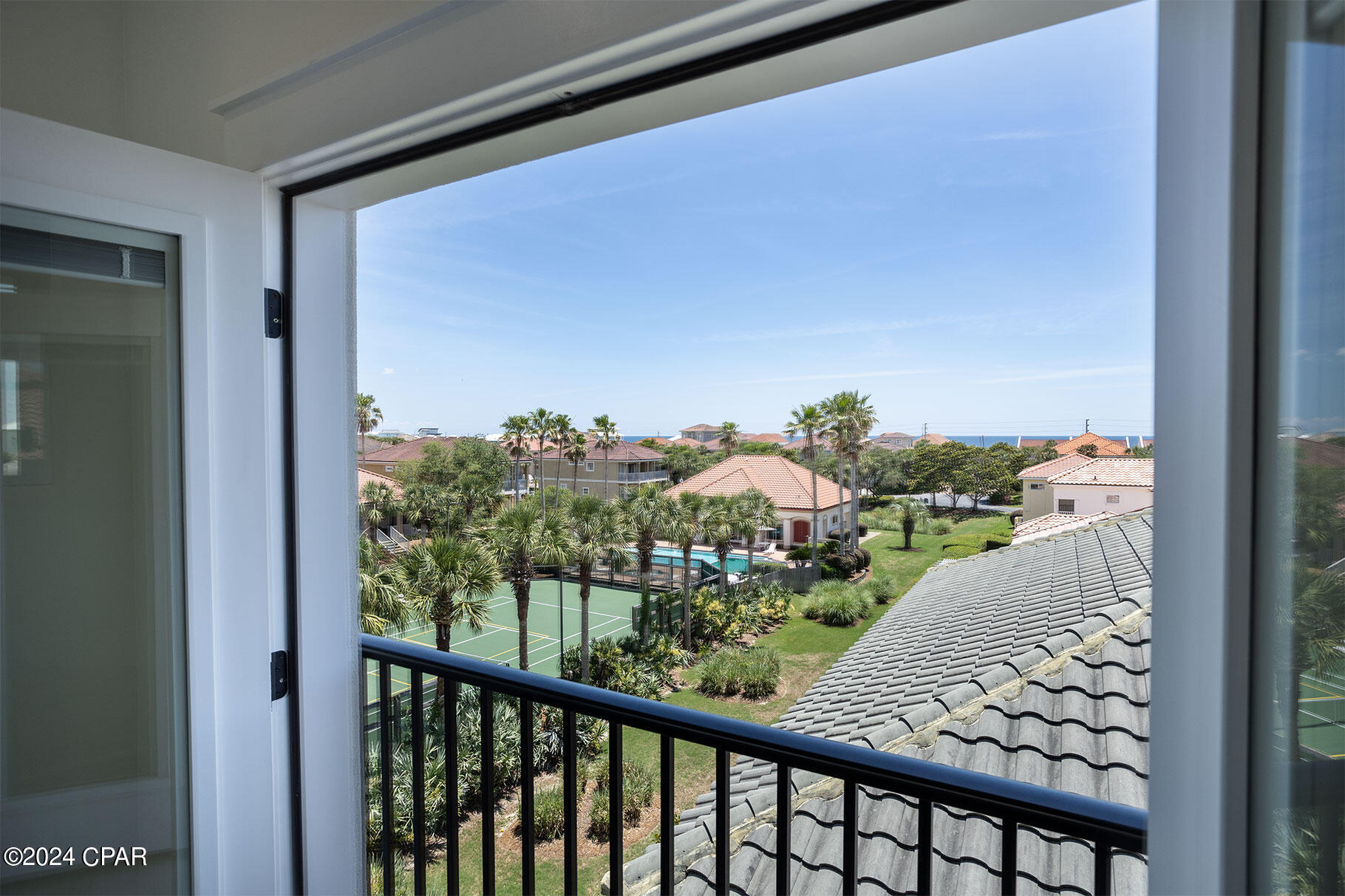 La Valencia Beach Resort - Residential