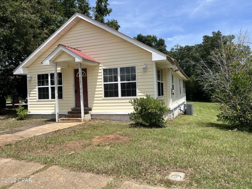 CURRENTLY UNDER CONTRACT, SELLER WILL CONSIDER BACKUP OFFERS  Stop renting and build equity now!  Here's a 2 (could be a 3rd ) bedroom / 1 bath with room for a second bath. Large laundry room, Sun room, large kitchen with plenty of cabinets, Dining room next to the den.  Short distance to the High School, Convenience store, Medical clinic, Churches on a paved street with city water and sewer.  Large back yard big enough fora garden and or fence for pets.  Easy access to excellent fishing, and to I-10 for trips to East or West.Home needs very little TLC.  Bring all offers.