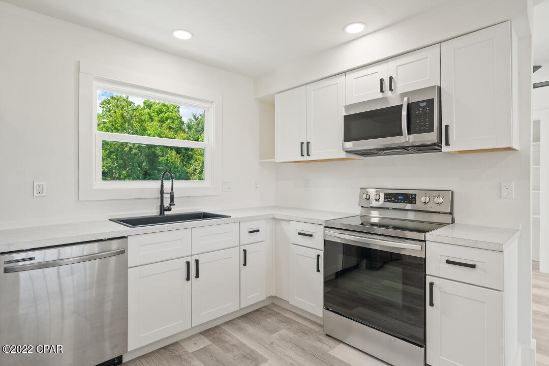 Pine Woods Add. - Residential