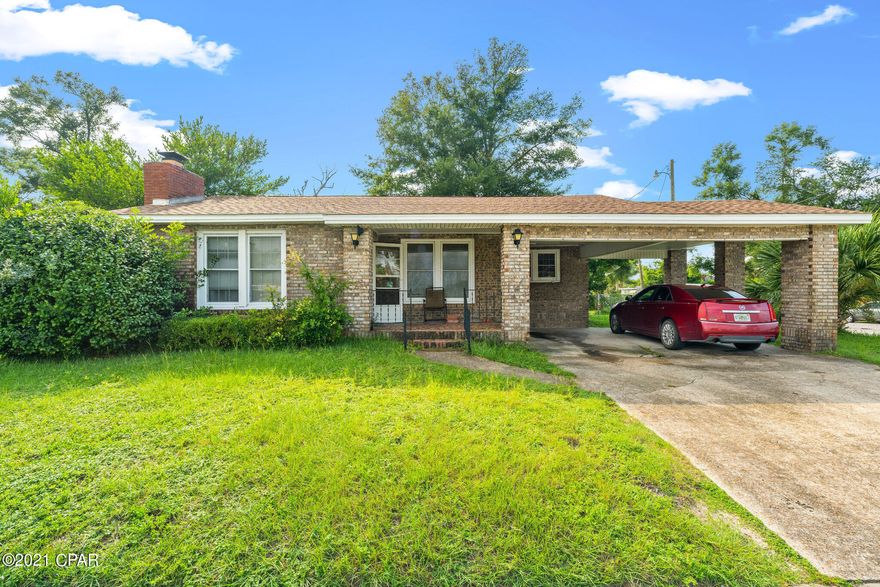 BACK ON  THE MARKET! NO FAULT OF SELLER! INCOME PRODUCING PROPERTY! Looking to build your profile? Look no further! With some TLC, this property will be perfect for you! 4 bd/3ba Single Family Home & Duplex with each unit 1bd/1ba. Property is located on a spacious, corner lot in the beautiful St. Andrews. Very short walk to the Bay and a 10 minute drive to the Beach! Call listing agent for more details and showings!