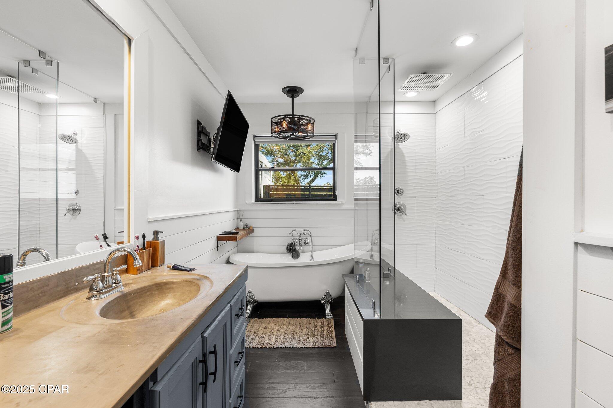 Bay Point Golf Cove Estates - Residential