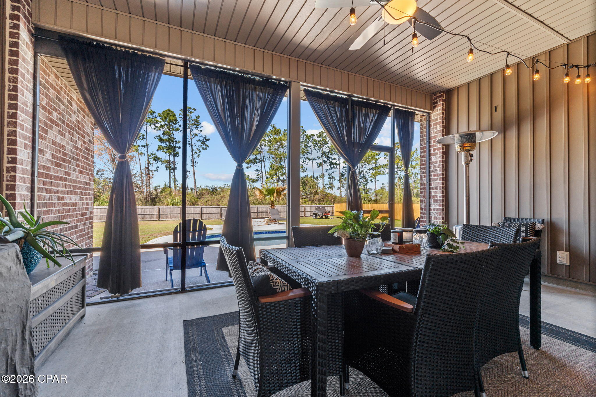 Kirkland Manor - Residential