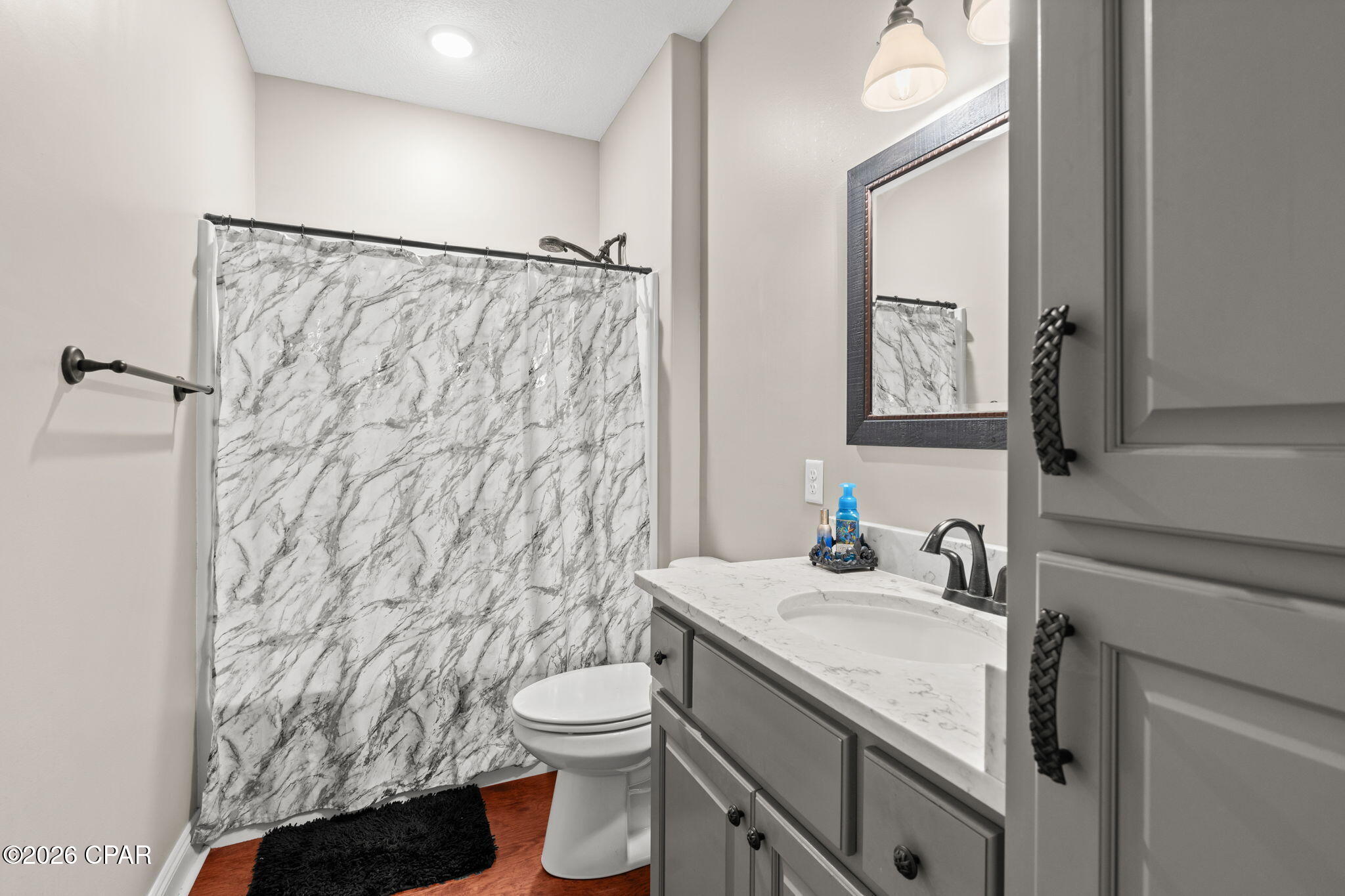 Kirkland Manor - Residential